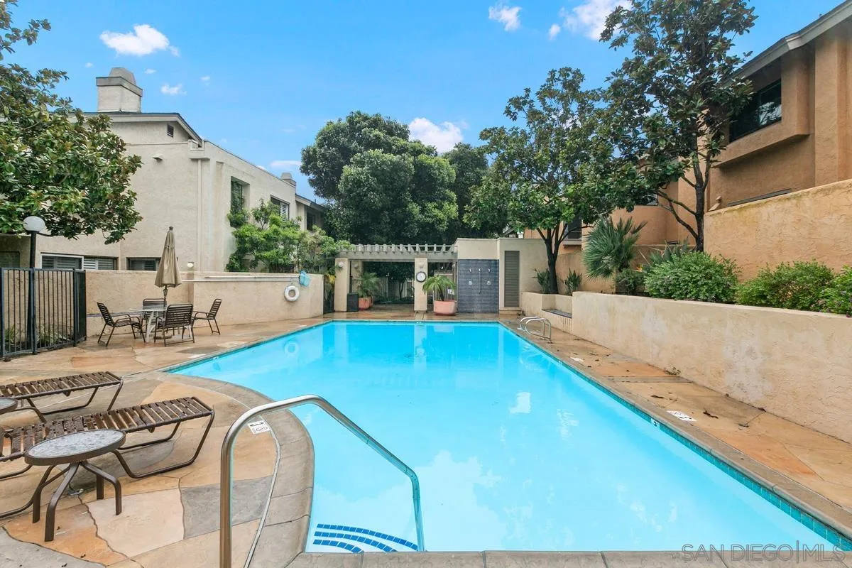 https://cdn.realtyfeed.com/cdn/127/260010947/a26103e1b2cb4dda425d533c74788a47.webp