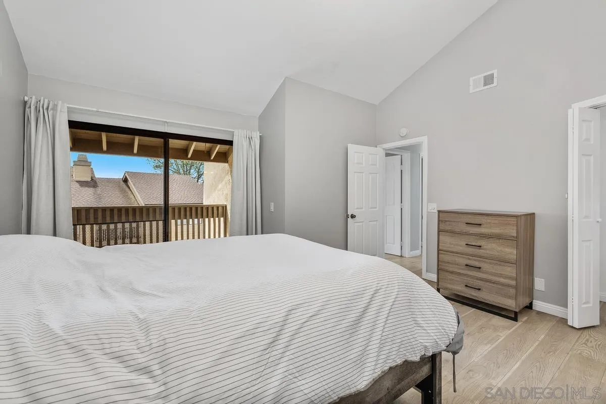 https://cdn.realtyfeed.com/cdn/127/260010947/c40e0f200ff48c195fbbf70446b60fc5.webp