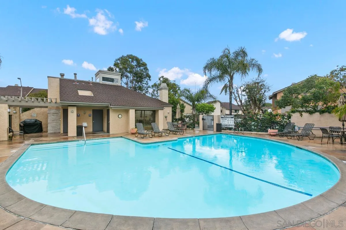 https://cdn.realtyfeed.com/cdn/127/260010947/f95f37350444cfdf74d8e45b0f4f38e4.webp