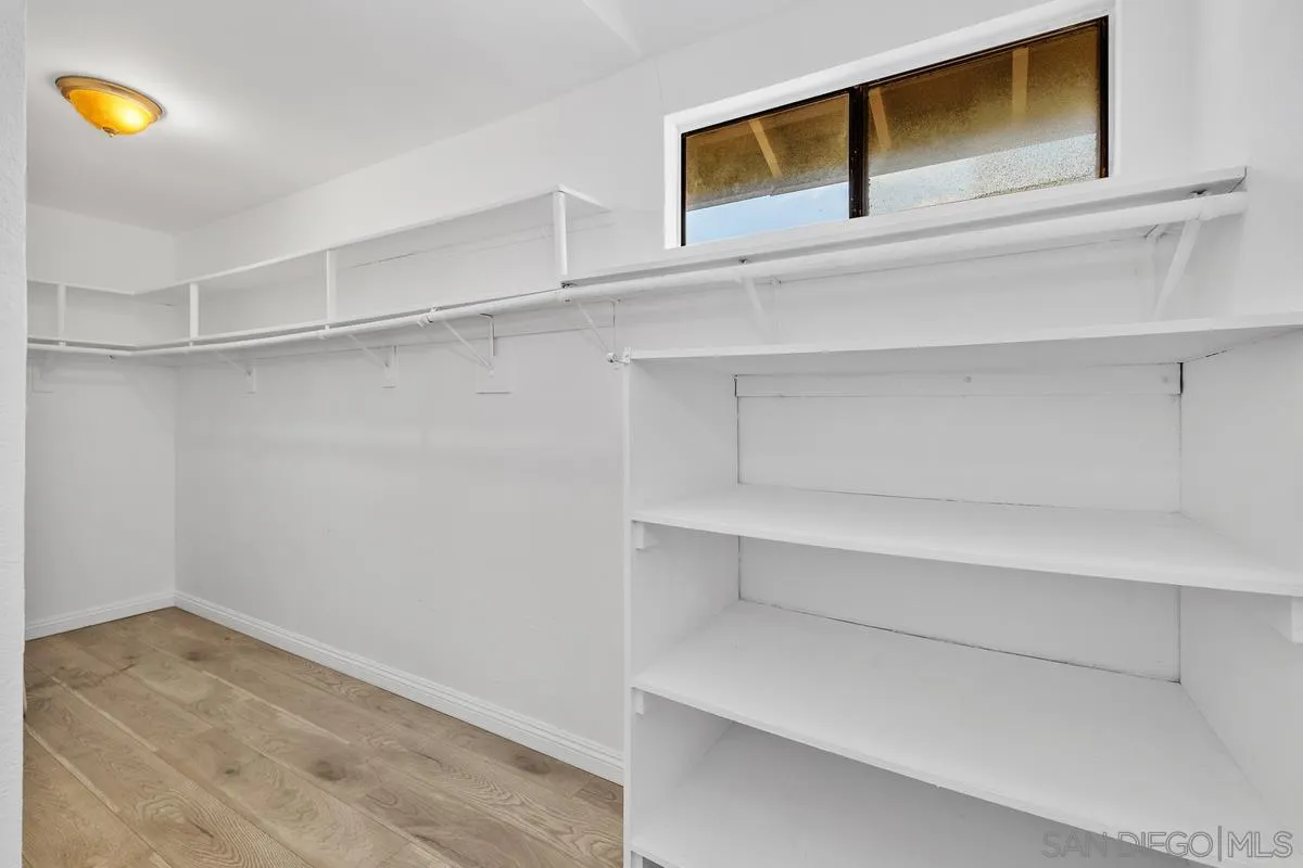 https://cdn.realtyfeed.com/cdn/127/260010947/fcc07475e97aca0b418d9e2ac4f6df2c.webp