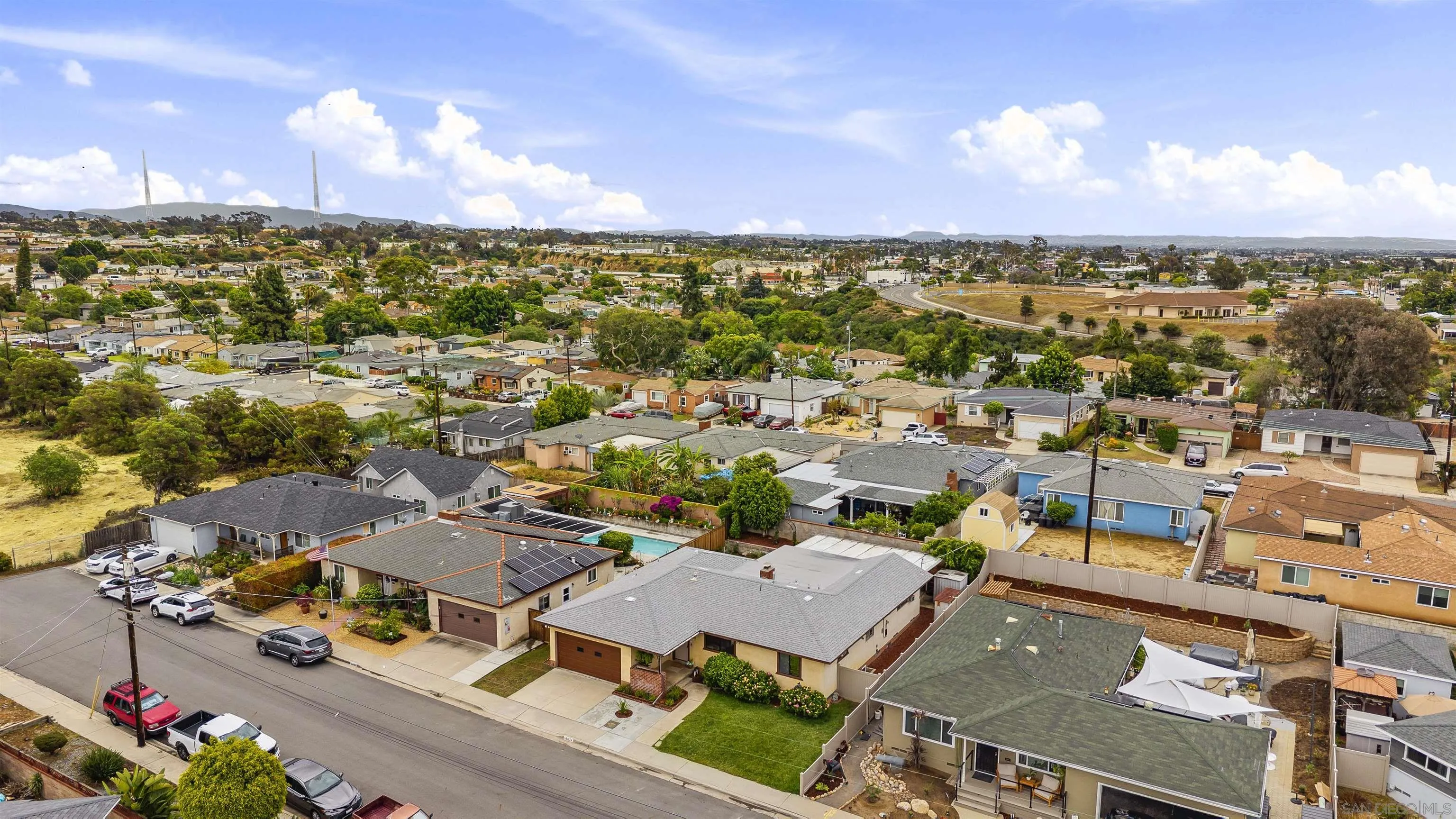 https://cdn.realtyfeed.com/cdn/127/260010948/053d36fd016fab9c8aa7fcdc9fc56bb8.webp