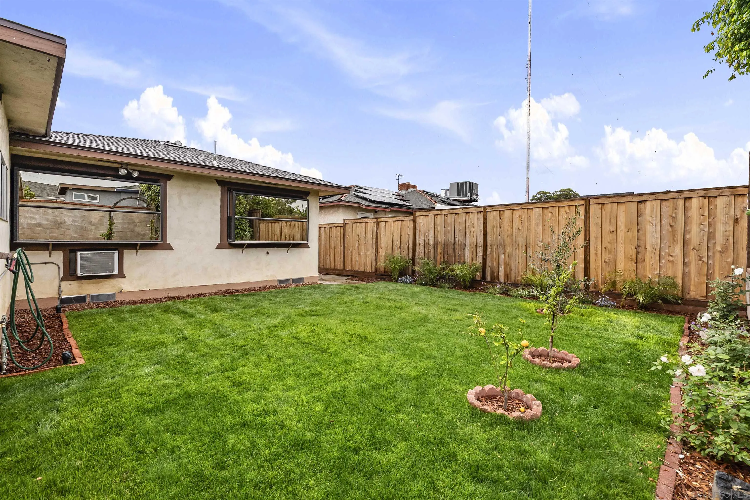 https://cdn.realtyfeed.com/cdn/127/260010948/0f25469da7152408048b0f84b87403b2.webp