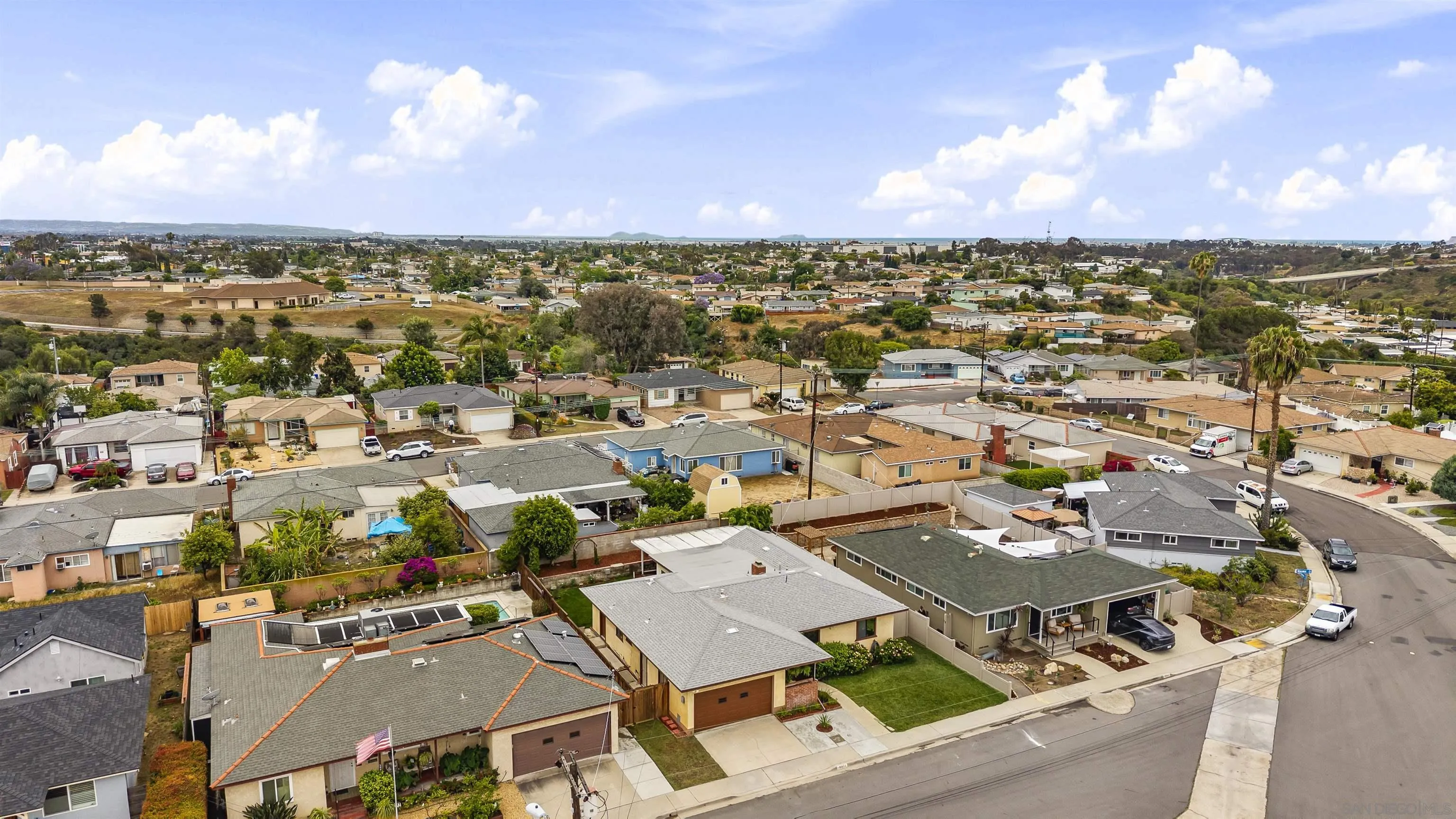 https://cdn.realtyfeed.com/cdn/127/260010948/2eb39d9a0e31a8e27b242790da4ad1db.webp