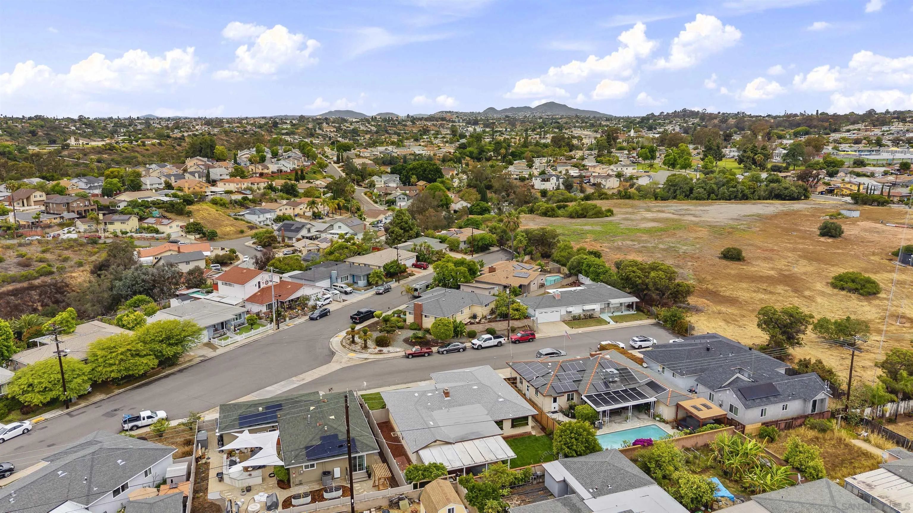 https://cdn.realtyfeed.com/cdn/127/260010948/6a306fabab68aac9f3b7d740698c072b.webp