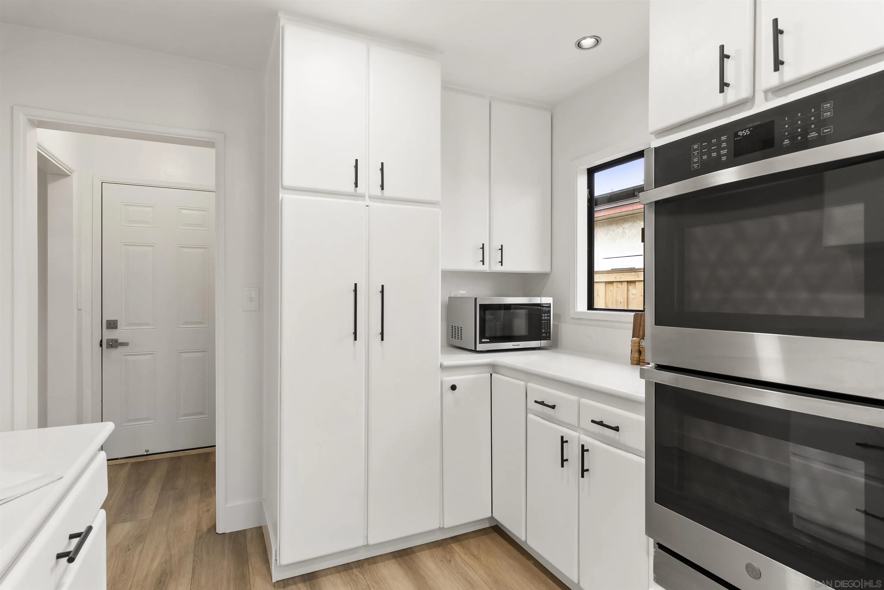 https://cdn.realtyfeed.com/cdn/127/260010948/8404fe76c8de6d49eca24e9b843ea55b.webp