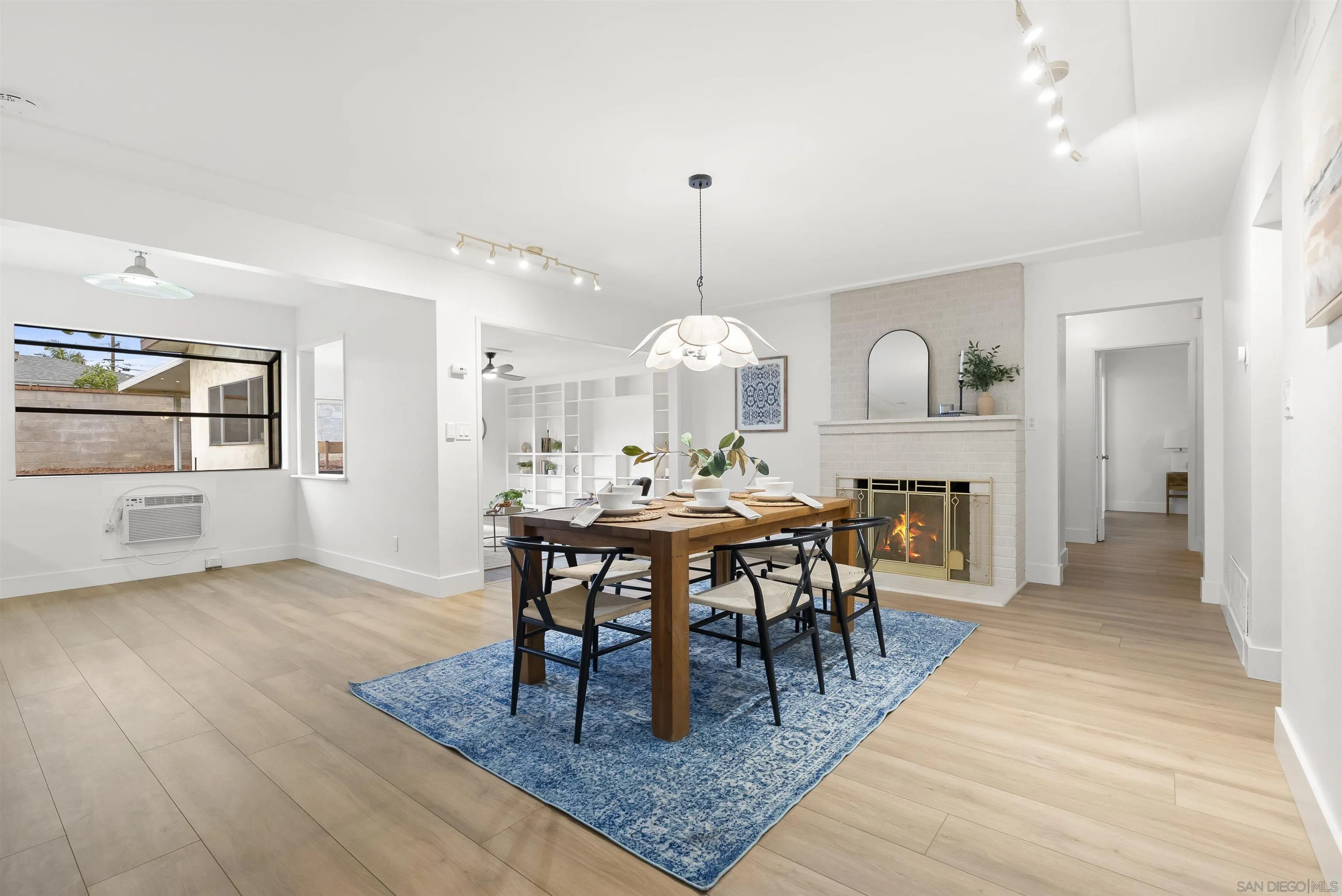 https://cdn.realtyfeed.com/cdn/127/260010948/901fcf11007de017cb3138f1750d1292.webp