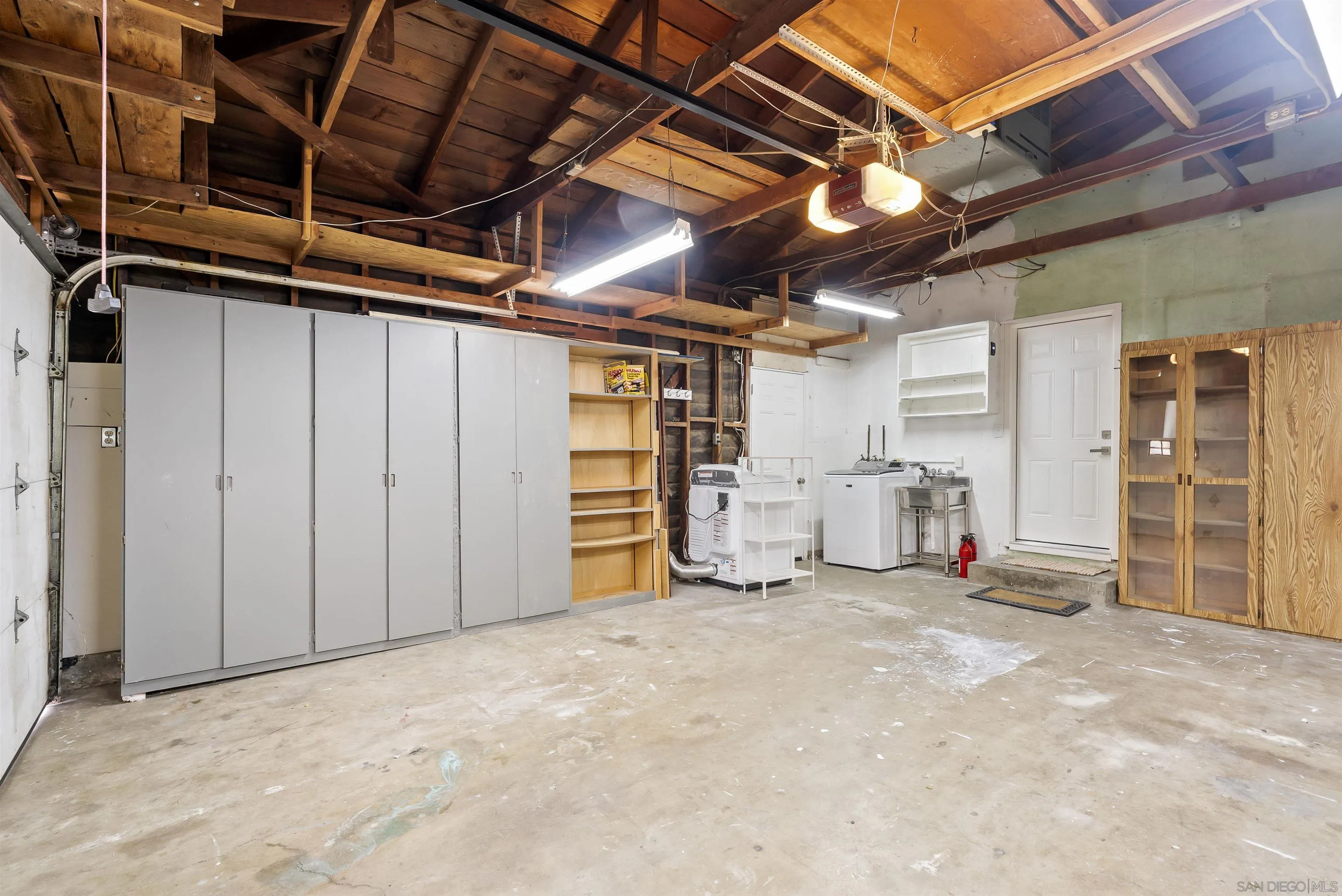 https://cdn.realtyfeed.com/cdn/127/260010948/b3ecb5d3b153e78c4d3595408591a94f.webp
