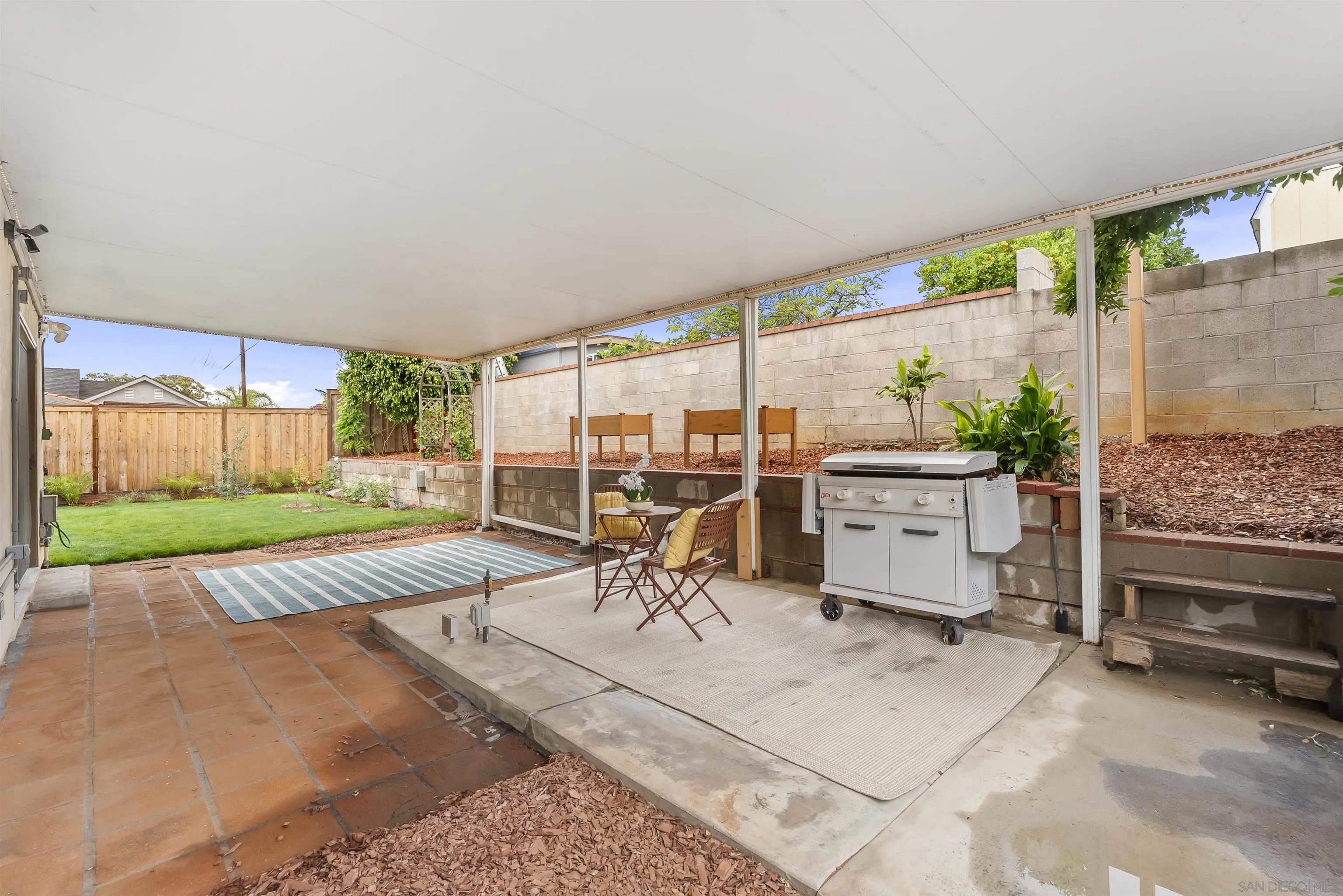 https://cdn.realtyfeed.com/cdn/127/260010948/d129f9ee854e22c92ba10ab37fc8be80.webp