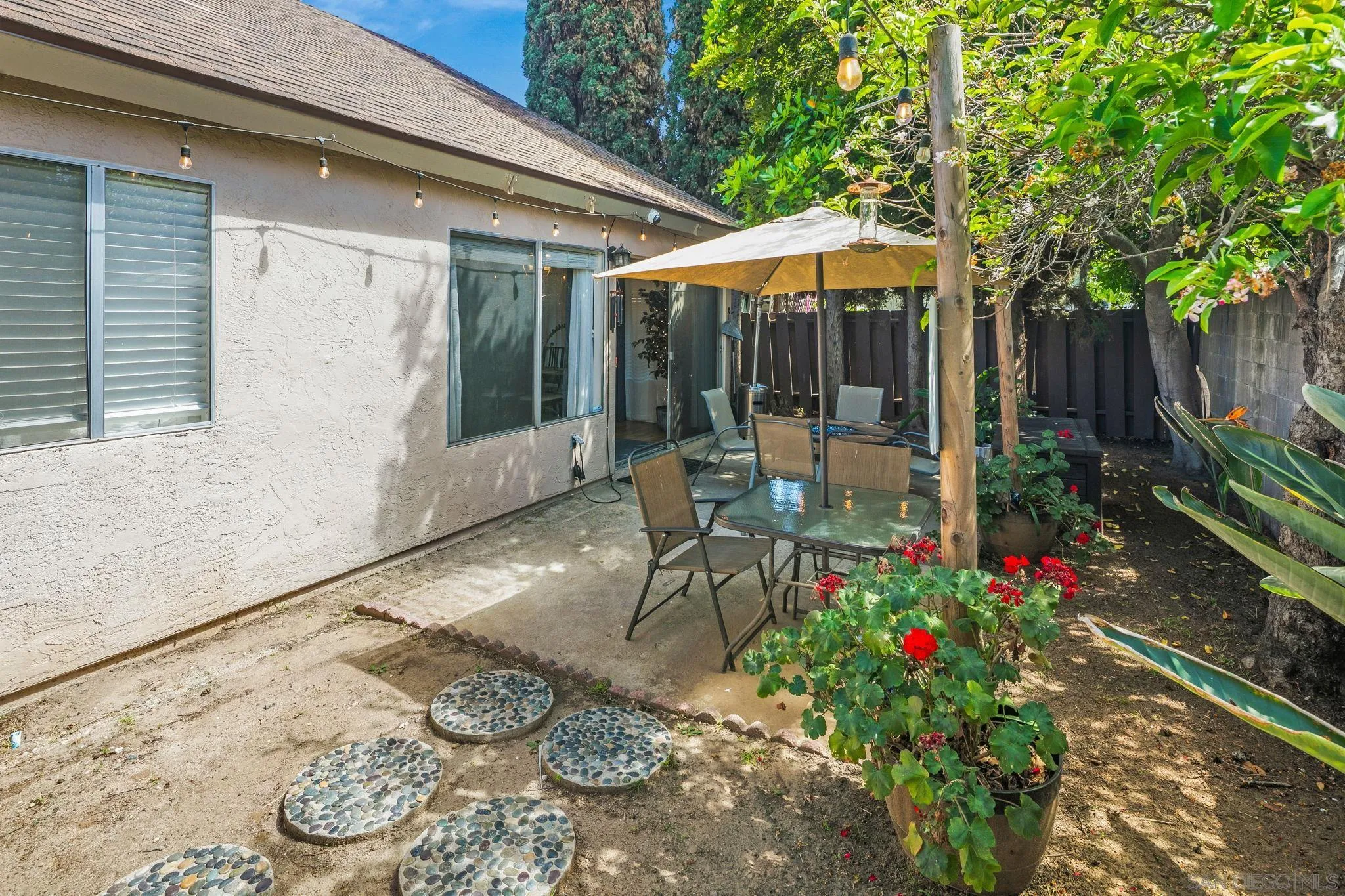https://cdn.realtyfeed.com/cdn/127/260010949/21260e04cb3b055c75cae2b899f24c9b.webp