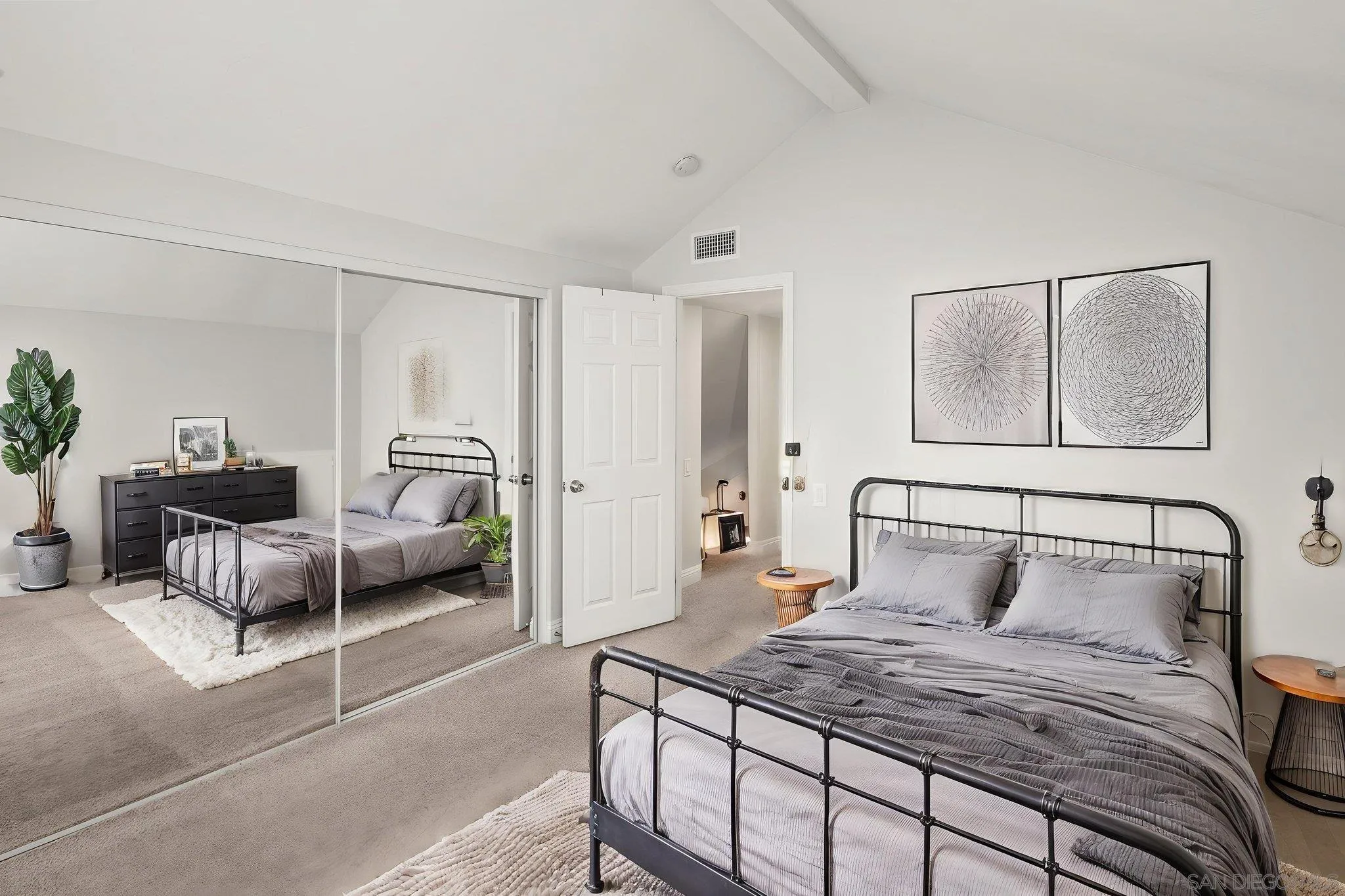 https://cdn.realtyfeed.com/cdn/127/260010949/a6203d86ce345761bfee71c72de633c2.webp