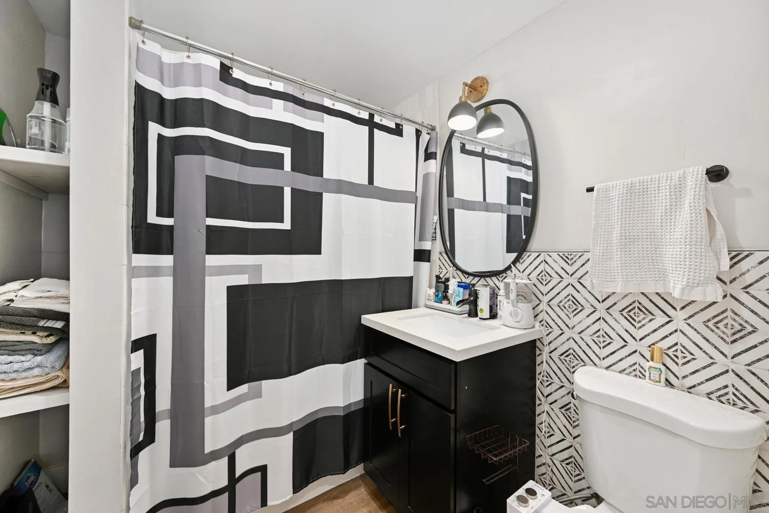 https://cdn.realtyfeed.com/cdn/127/260010950/7bfe1ed3ba948c120c436c47306e656f.webp