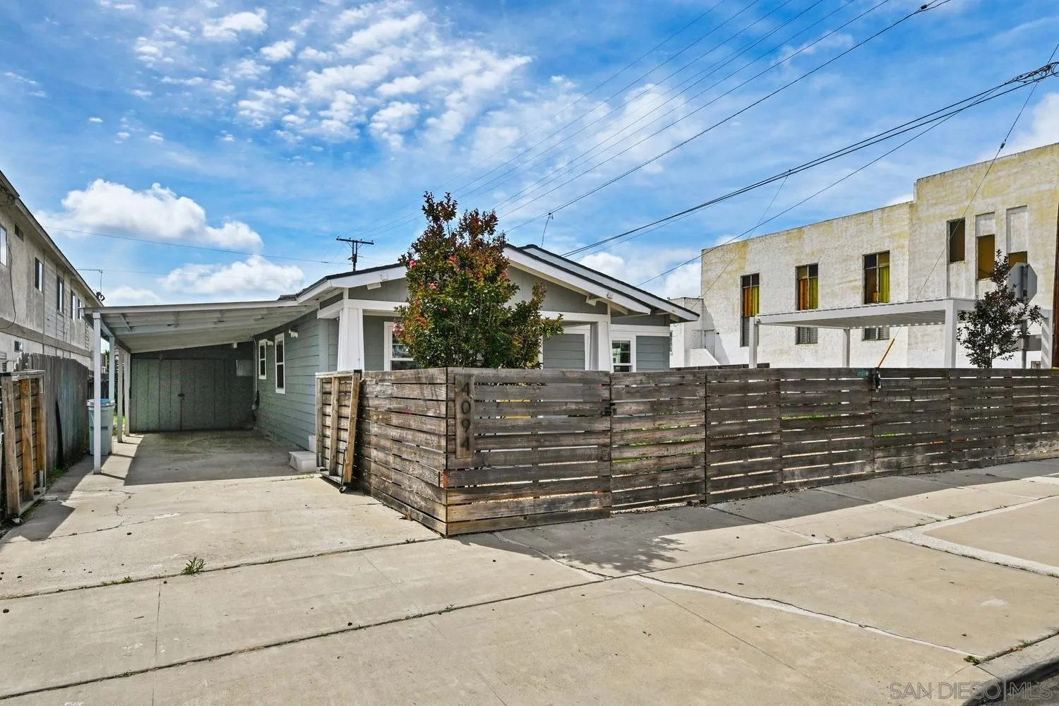 https://cdn.realtyfeed.com/cdn/127/260010950/7e2ff417e03250896890d31e3b9ba903.webp