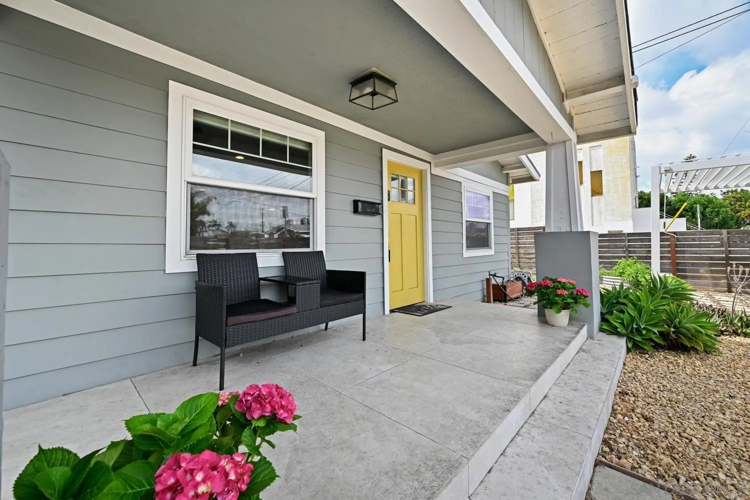 https://cdn.realtyfeed.com/cdn/127/260010950/f99fd78f76472f01ad96b2f4abe44f9c.webp