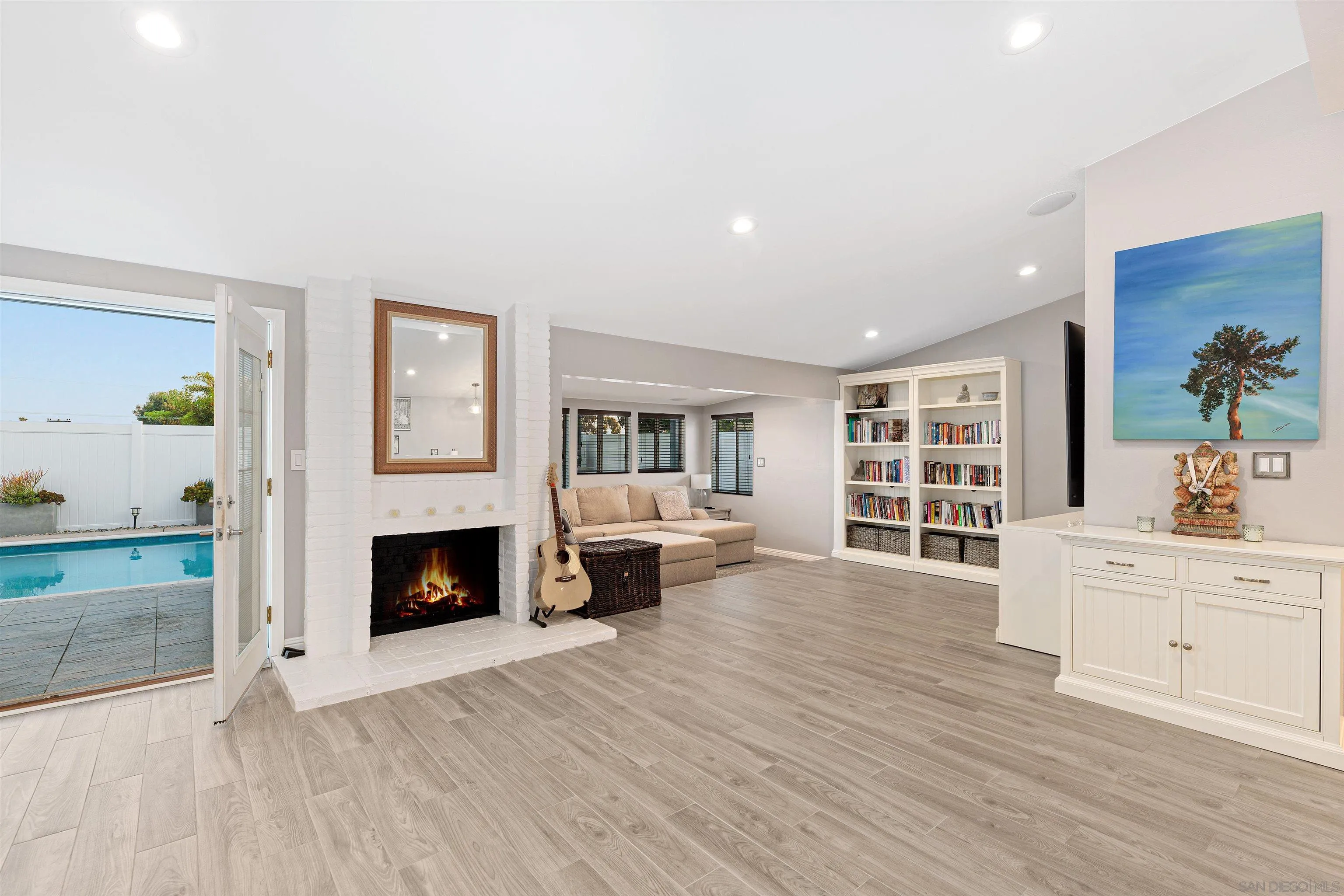 https://cdn.realtyfeed.com/cdn/127/260010954/18b81406fd545163be2535a047d2455a.webp