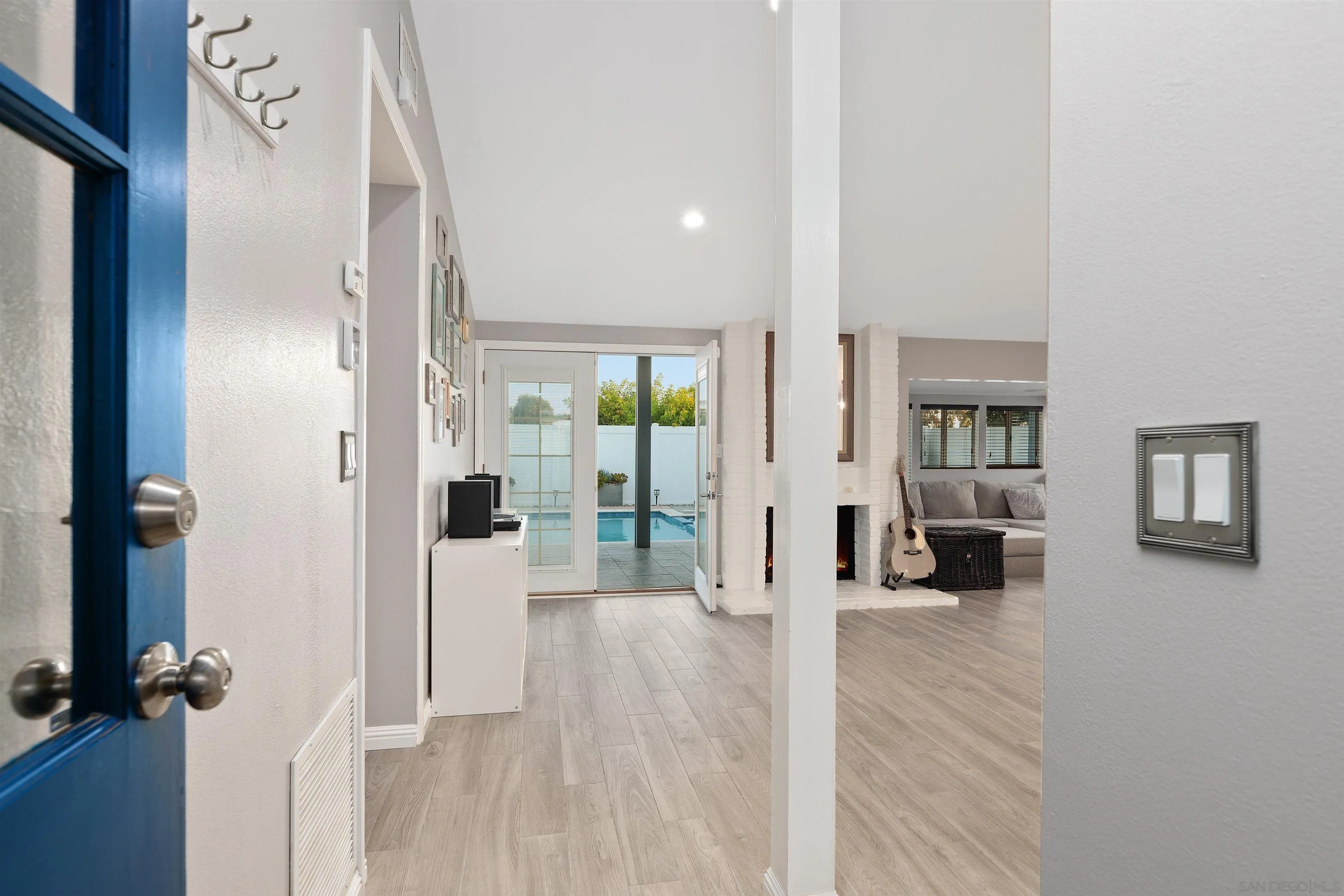 https://cdn.realtyfeed.com/cdn/127/260010954/269b088e3cdc2939ff1adb28b96110cc.webp