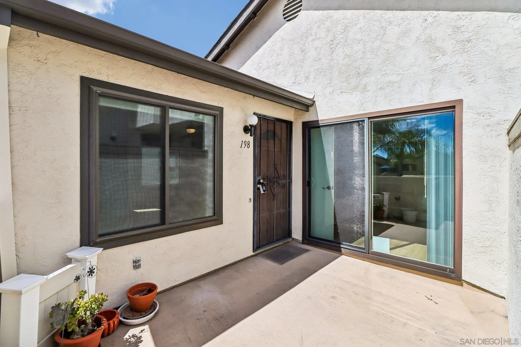 https://cdn.realtyfeed.com/cdn/127/260010957/3346104b05f7cad8d571ff7fbee2767c.webp