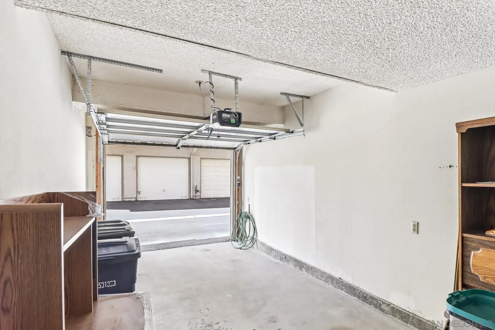 https://cdn.realtyfeed.com/cdn/127/260010957/c27d0910a01610cc5adb6077ab1d84aa.webp