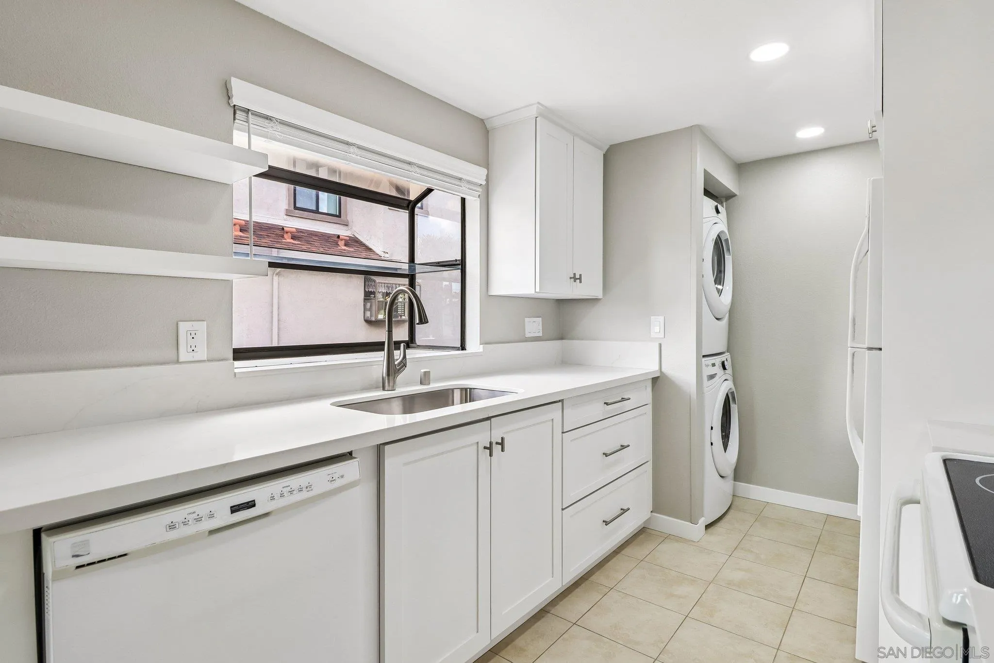 Photo #14: 260010957 Listing: Photo #14