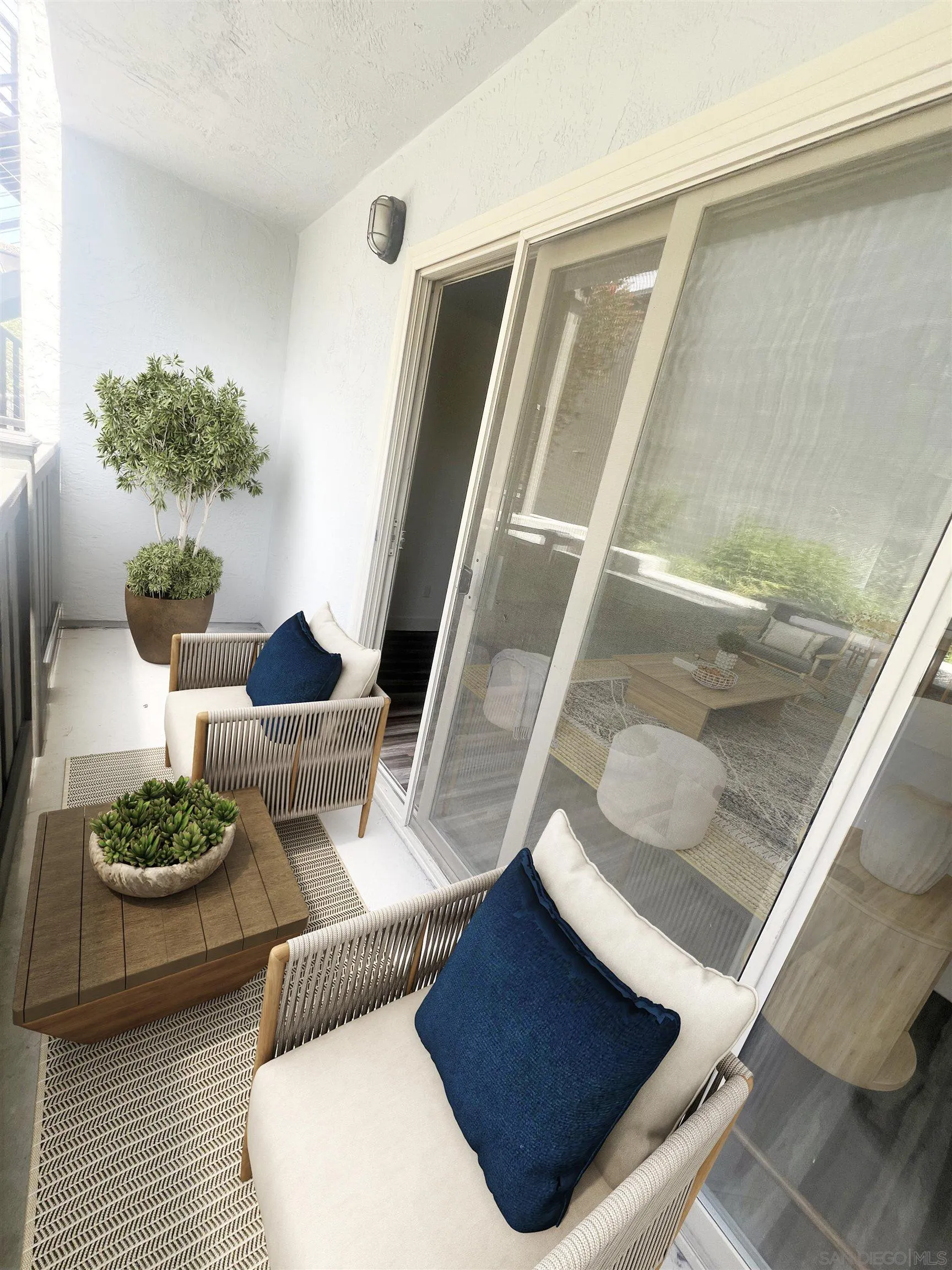 https://cdn.realtyfeed.com/cdn/127/260010958/2d24b7489dedbf1cc118bc48baeb8ca2.webp