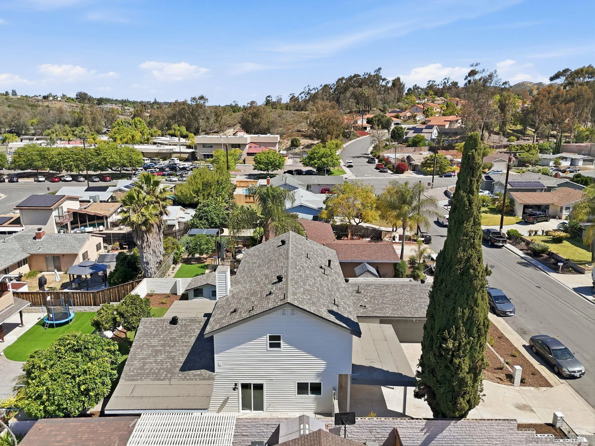 https://cdn.realtyfeed.com/cdn/127/260010959/35c0b2333119ccf2a5ec864514b62cc6.webp