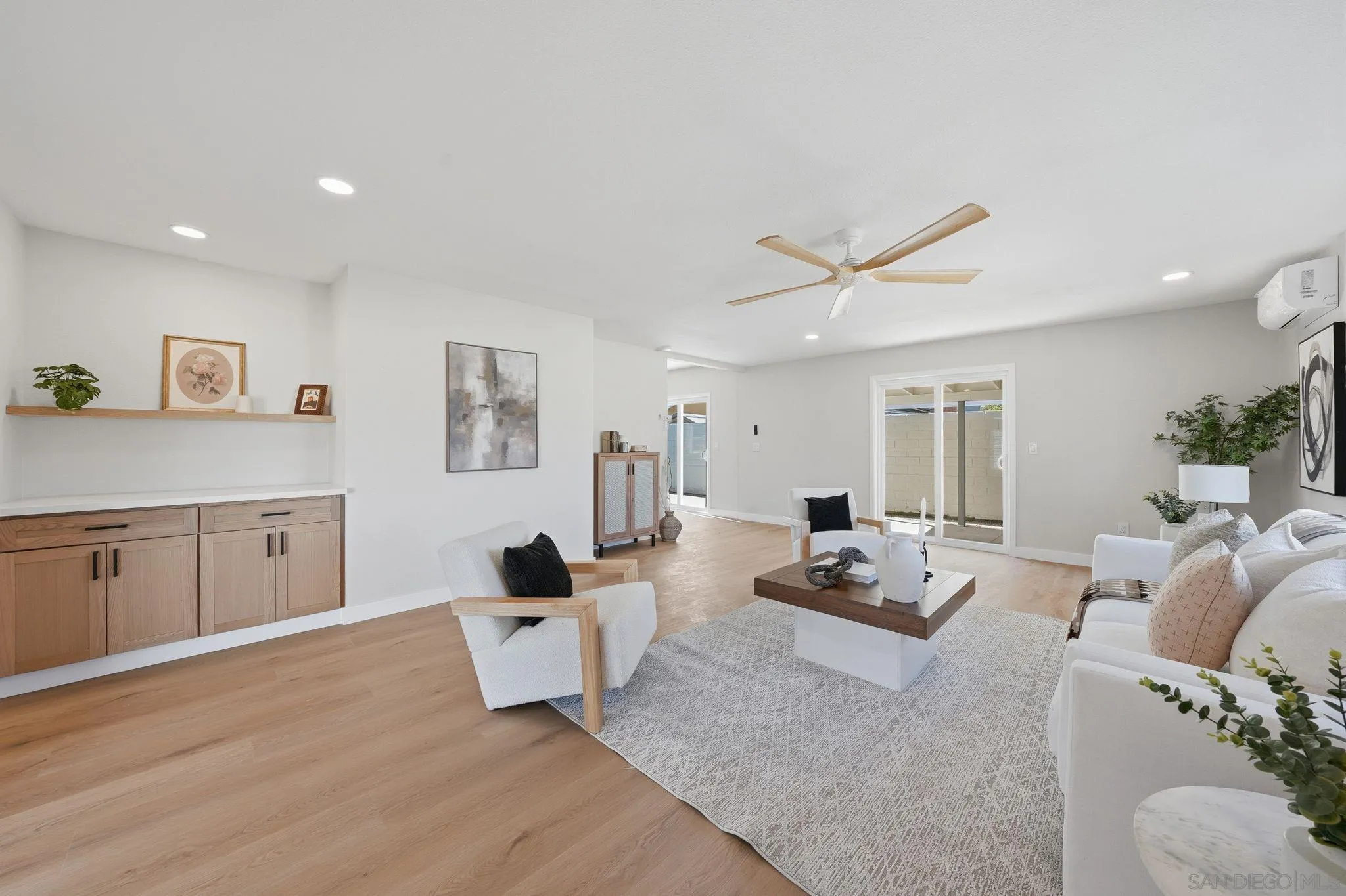 https://cdn.realtyfeed.com/cdn/127/260010959/4765540d4be405685cb5febac2092254.webp