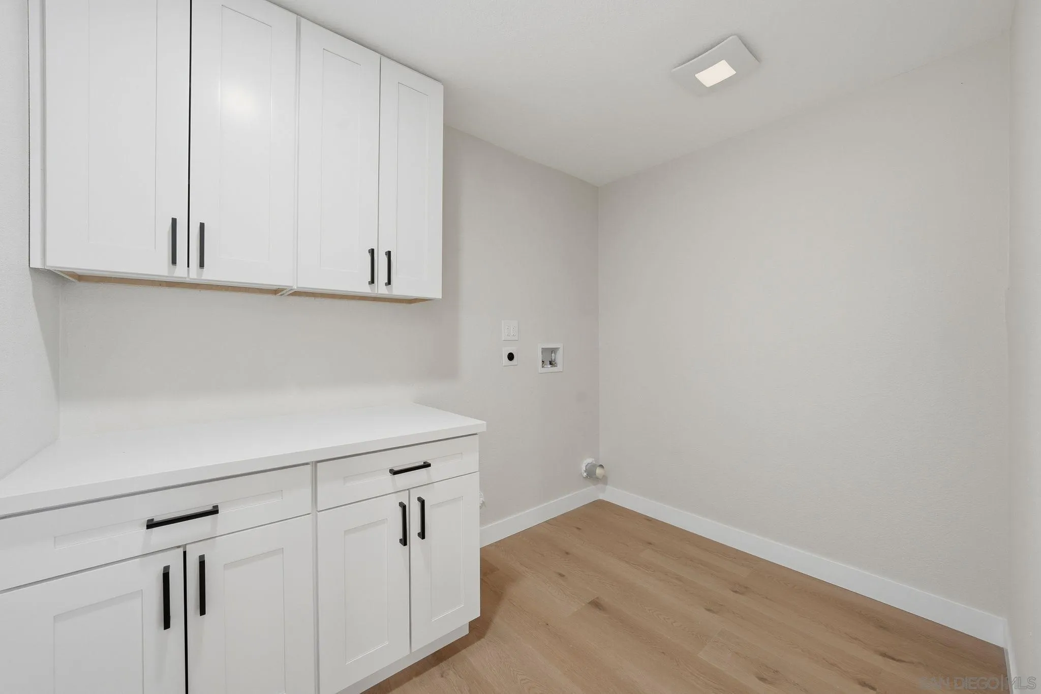 https://cdn.realtyfeed.com/cdn/127/260010959/8fdd1746c629c401b88088c7d658d320.webp