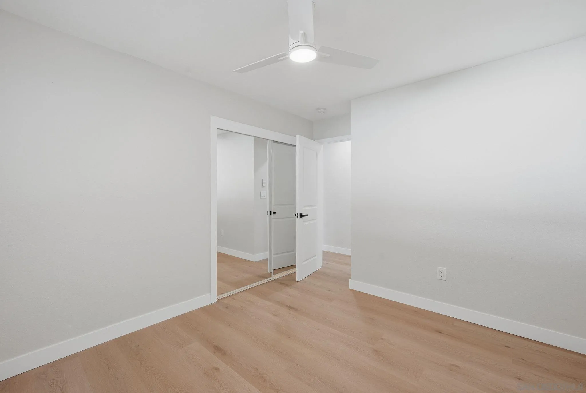 https://cdn.realtyfeed.com/cdn/127/260010959/9cc1017b59e360eee7919d366bcc38b9.webp