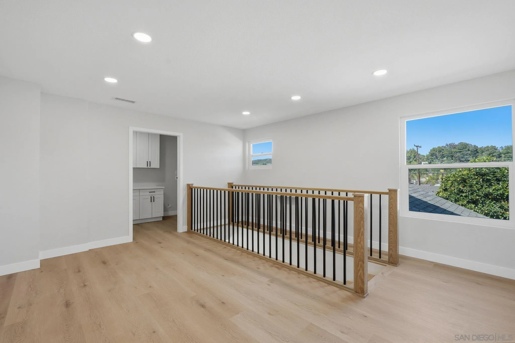 https://cdn.realtyfeed.com/cdn/127/260010959/d2fbac5be3c0ded4ab6241f92658eabb.webp