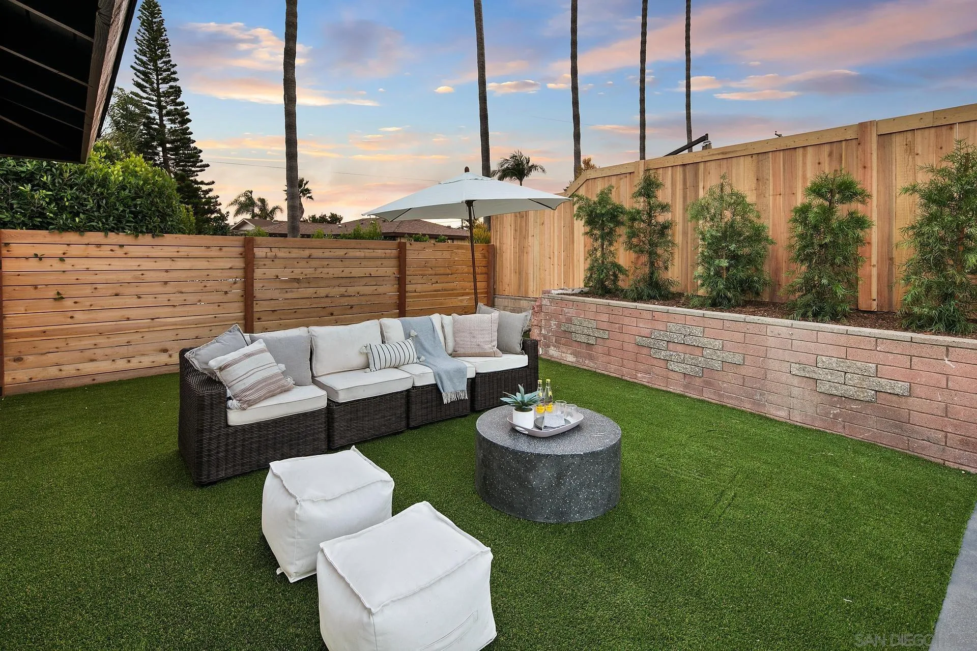 https://cdn.realtyfeed.com/cdn/127/260010961/8cbdf46f9e39e9a0446ef7961049ee89.webp