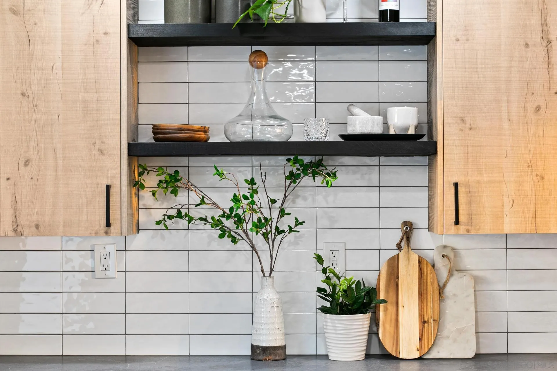 https://cdn.realtyfeed.com/cdn/127/260010961/af9e3ee9878a25a8a67da68a90540220.webp