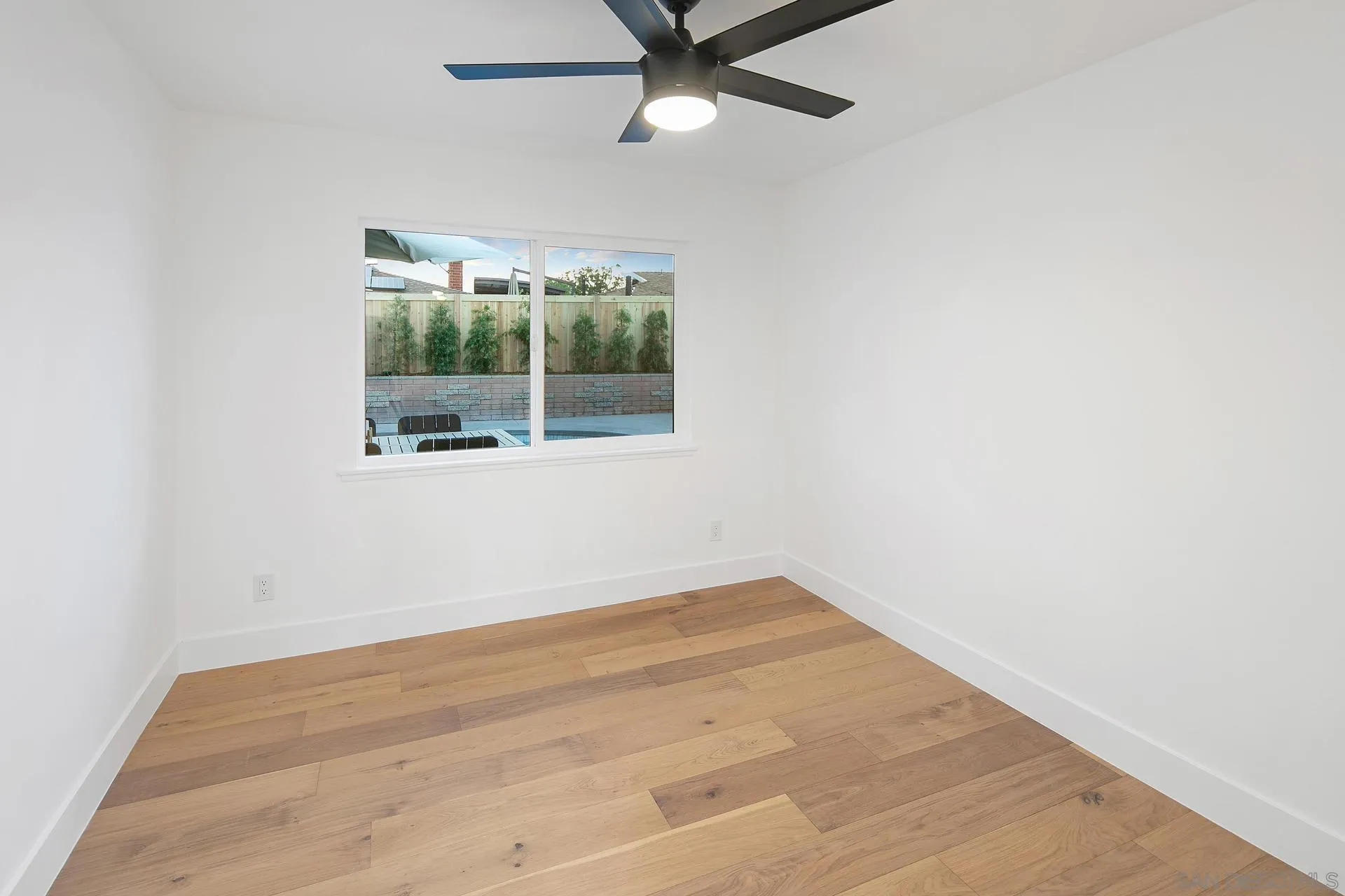 https://cdn.realtyfeed.com/cdn/127/260010961/c091386bb186672e5e1238b8e518cfab.webp