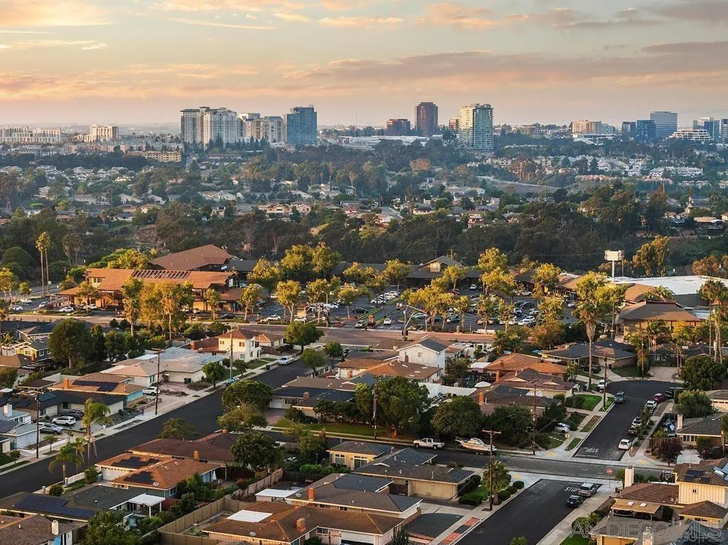 https://cdn.realtyfeed.com/cdn/127/260010961/cced66a806e87a0fb40e8c9ac5a6bf04.webp