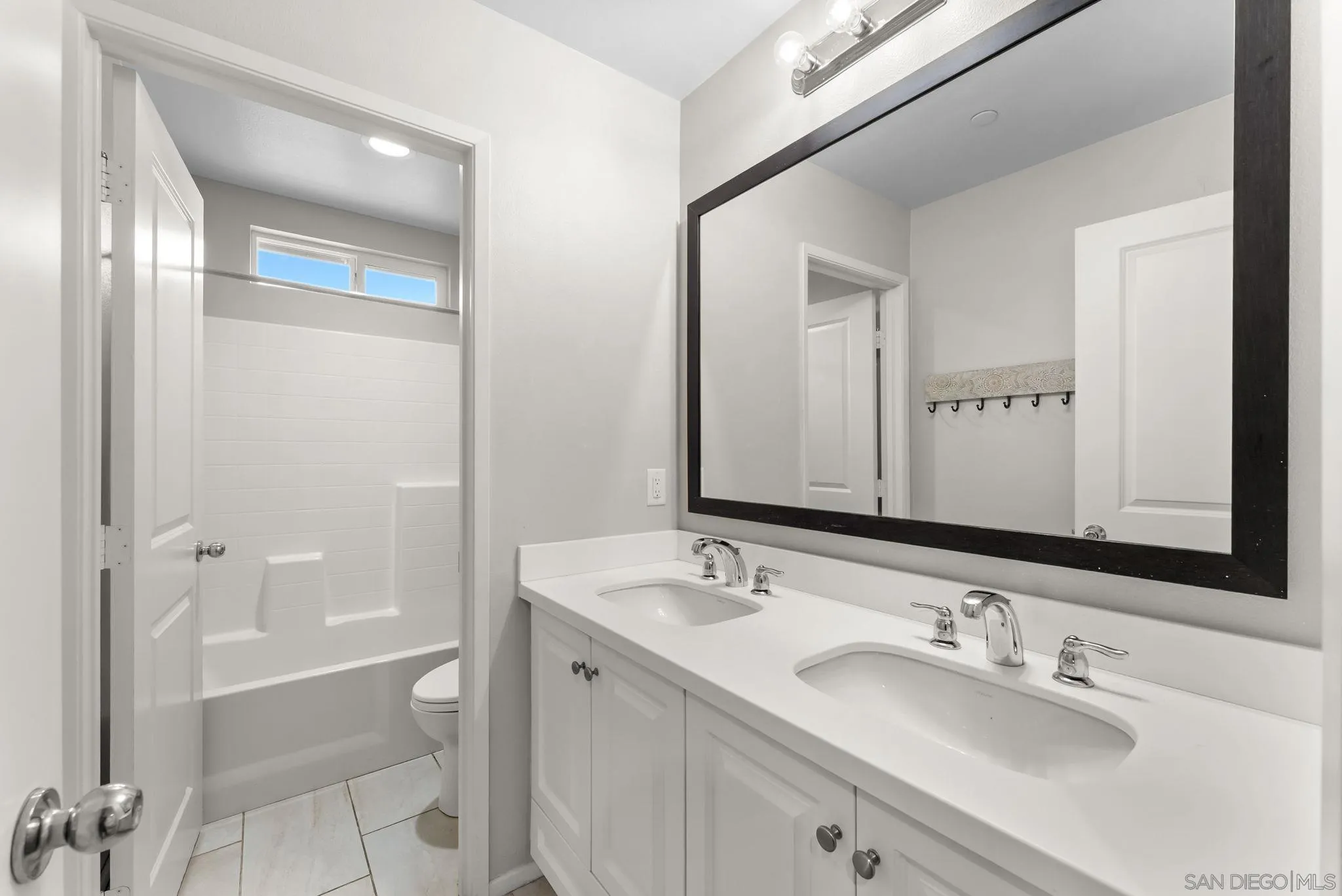 https://cdn.realtyfeed.com/cdn/127/260010962/643d4431a626eaa1d59c43f80366e94e.webp