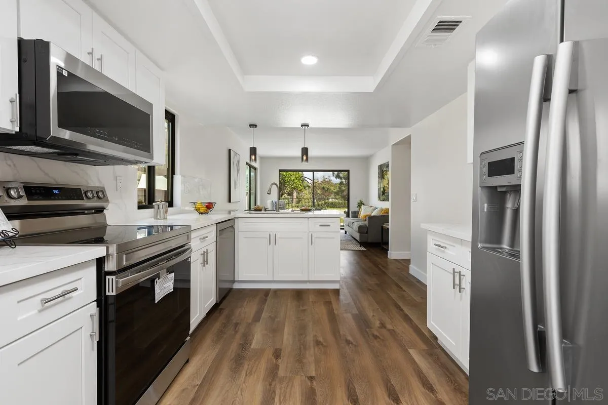 https://cdn.realtyfeed.com/cdn/127/260010964/2f7ea221bbdde57305b2e92787c1bb45.webp