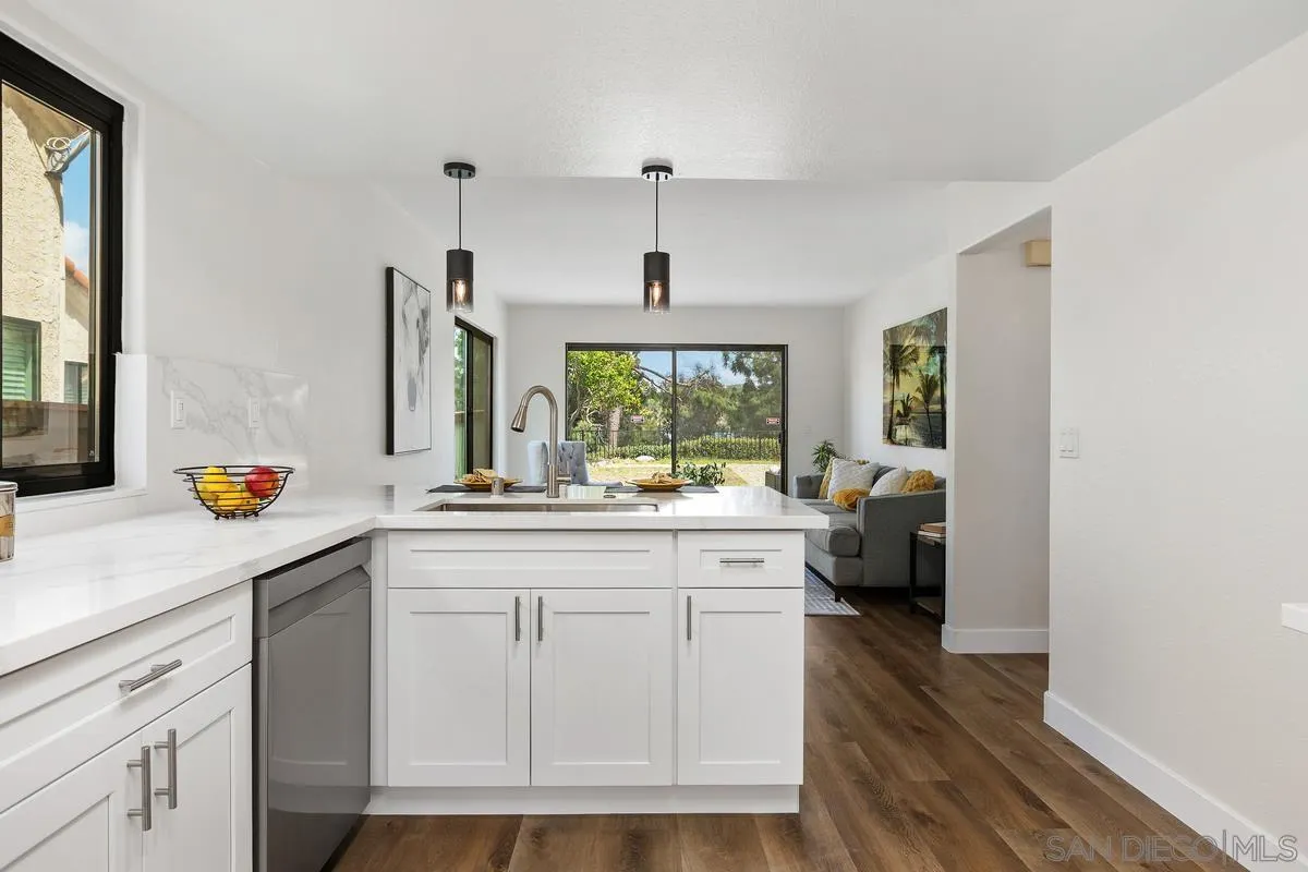 https://cdn.realtyfeed.com/cdn/127/260010964/eb9614bc149e6c3a1763e4b9606b5217.webp