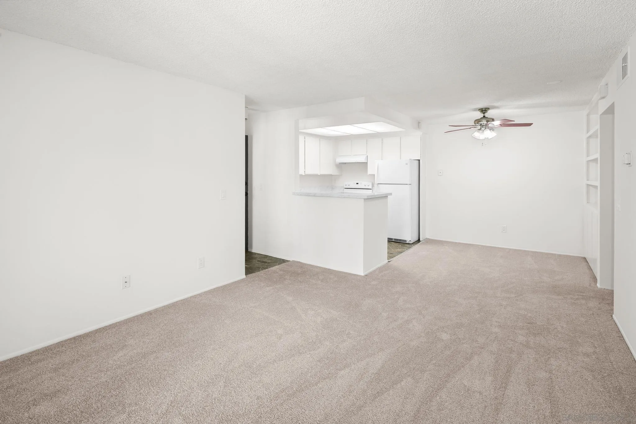 Photo #6: 260010965 Listing: Photo #6