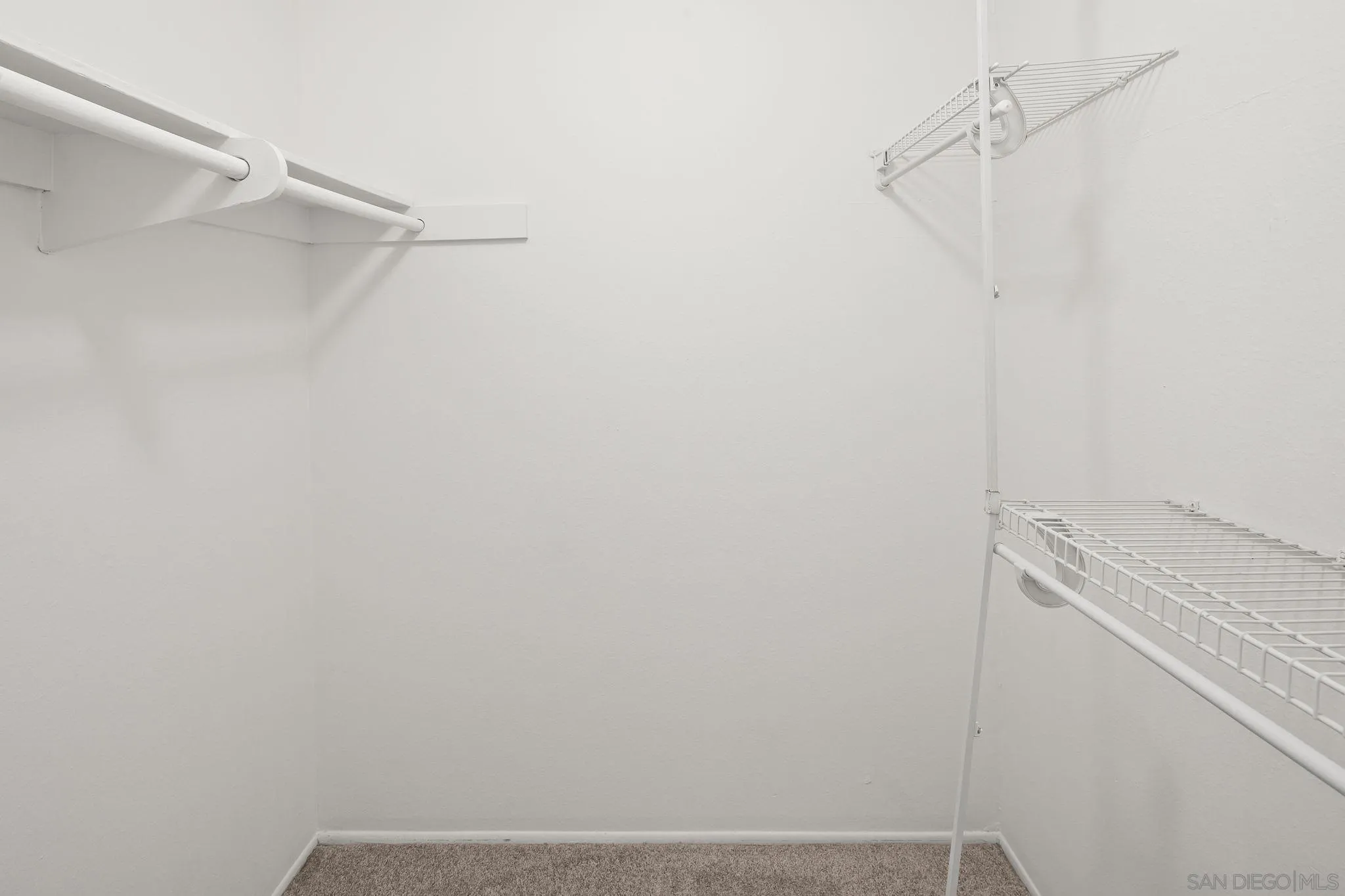 Photo #15: 260010965 Listing: Photo #15