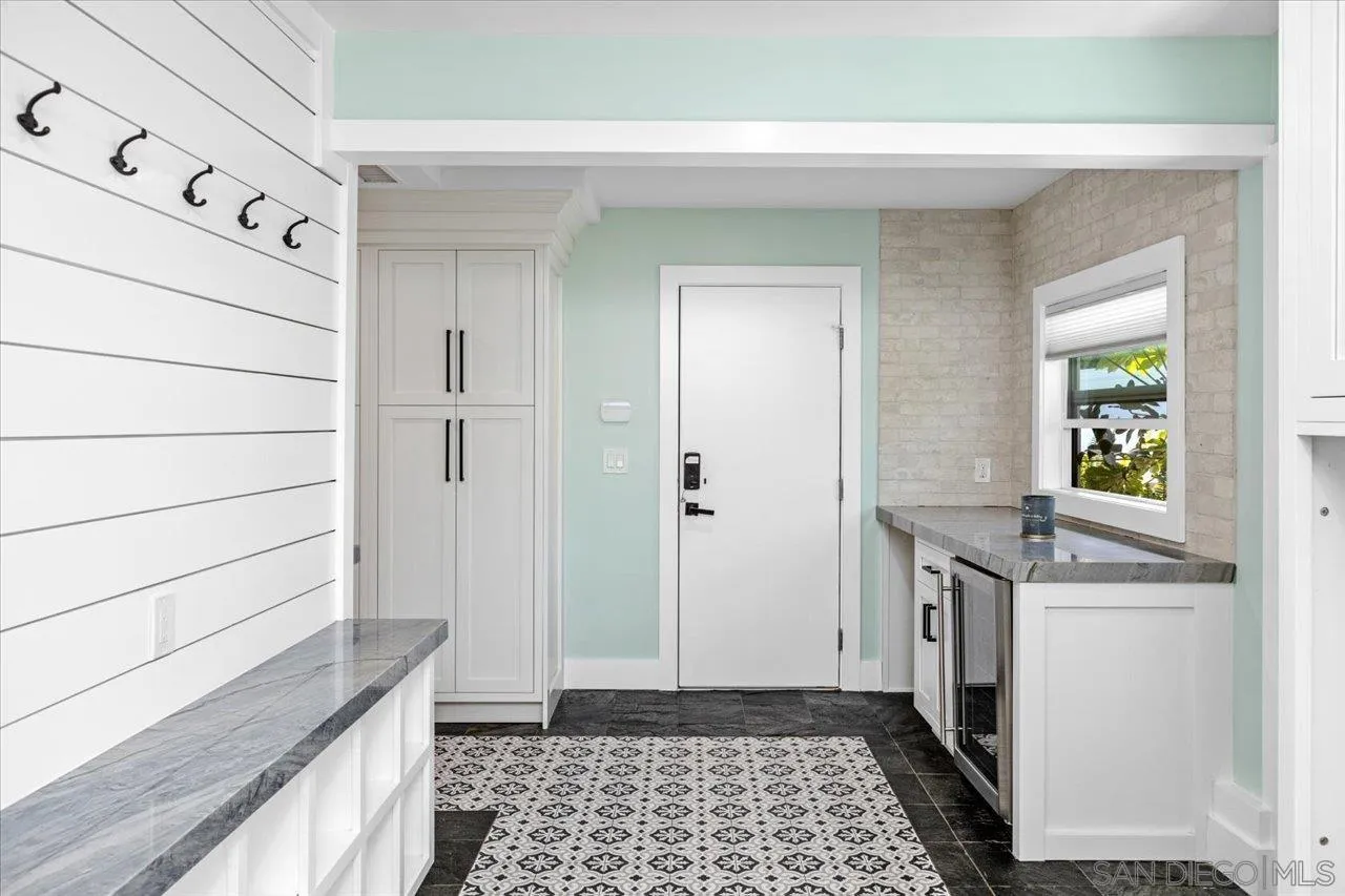 https://cdn.realtyfeed.com/cdn/127/260010968/09862a3aa2402fb3ed5a4f35a8227a8b.webp
