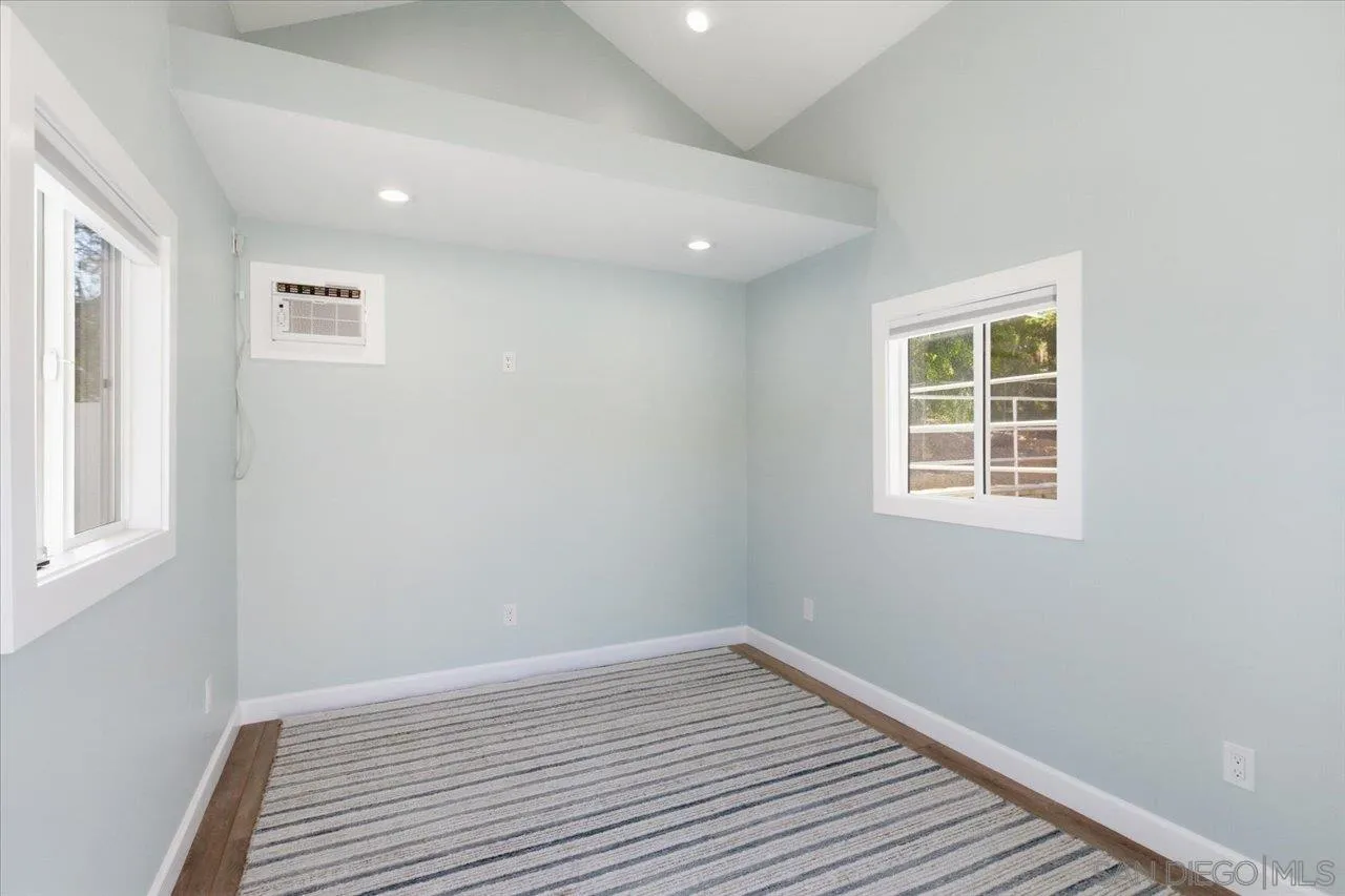https://cdn.realtyfeed.com/cdn/127/260010968/222c09ee5f2077401faa9a3fe418c9ec.webp