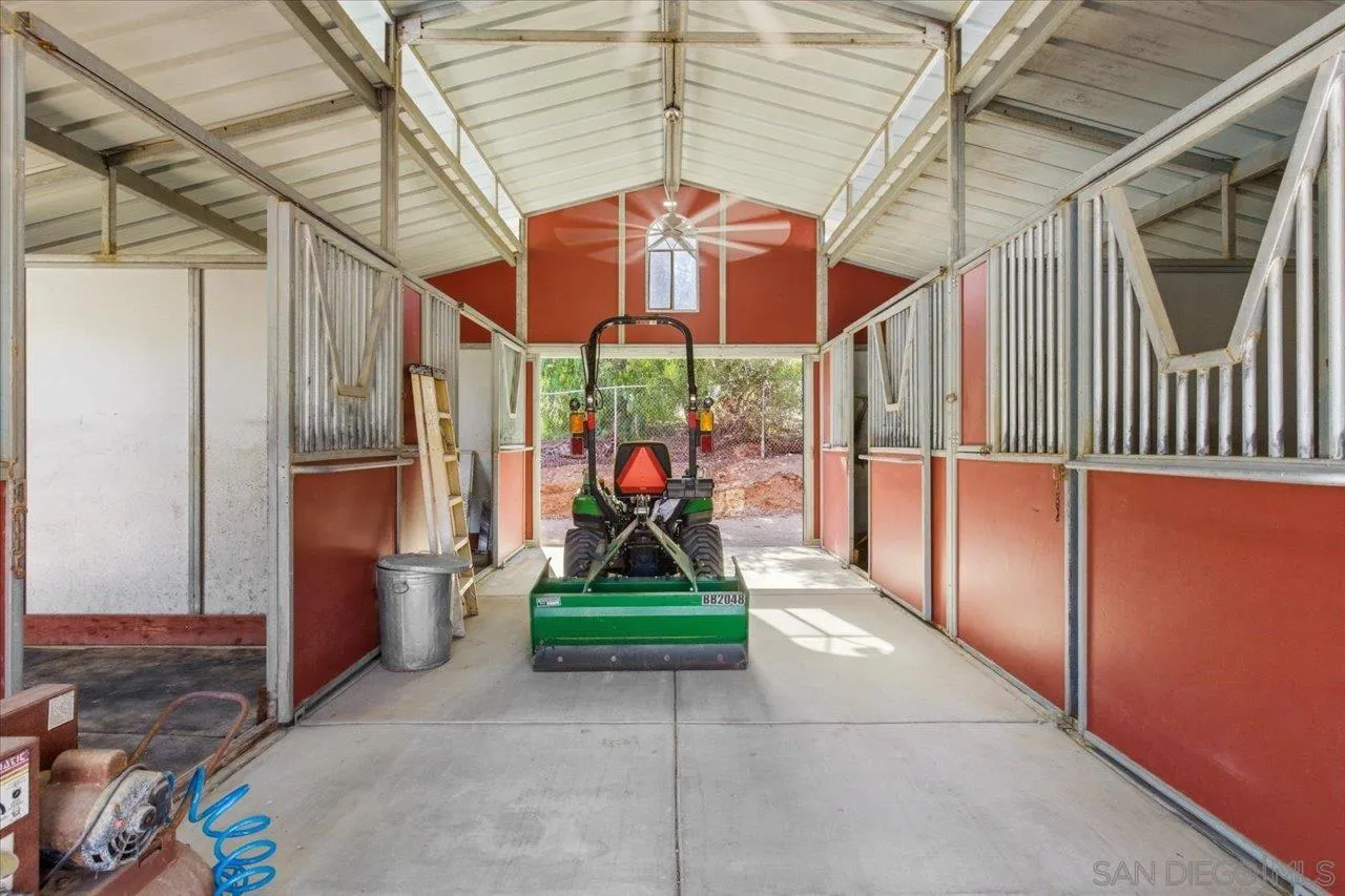 https://cdn.realtyfeed.com/cdn/127/260010968/689e99fbd0dc4b412f695a8b673e66c7.webp