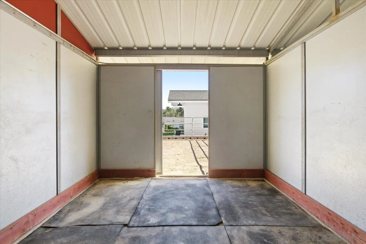 https://cdn.realtyfeed.com/cdn/127/260010968/737393a2083ca0766c081a03094b20c8.webp