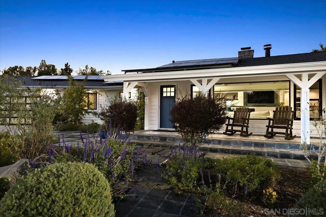 https://cdn.realtyfeed.com/cdn/127/260010968/abc45085445e1cab4cf7d95e484f81fd.webp