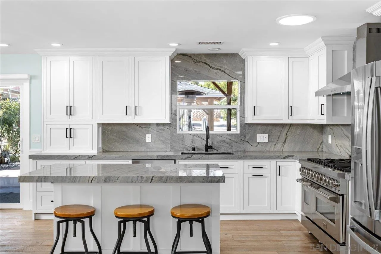 https://cdn.realtyfeed.com/cdn/127/260010968/c24278ffe8171638ce5c7cbd74a71f36.webp