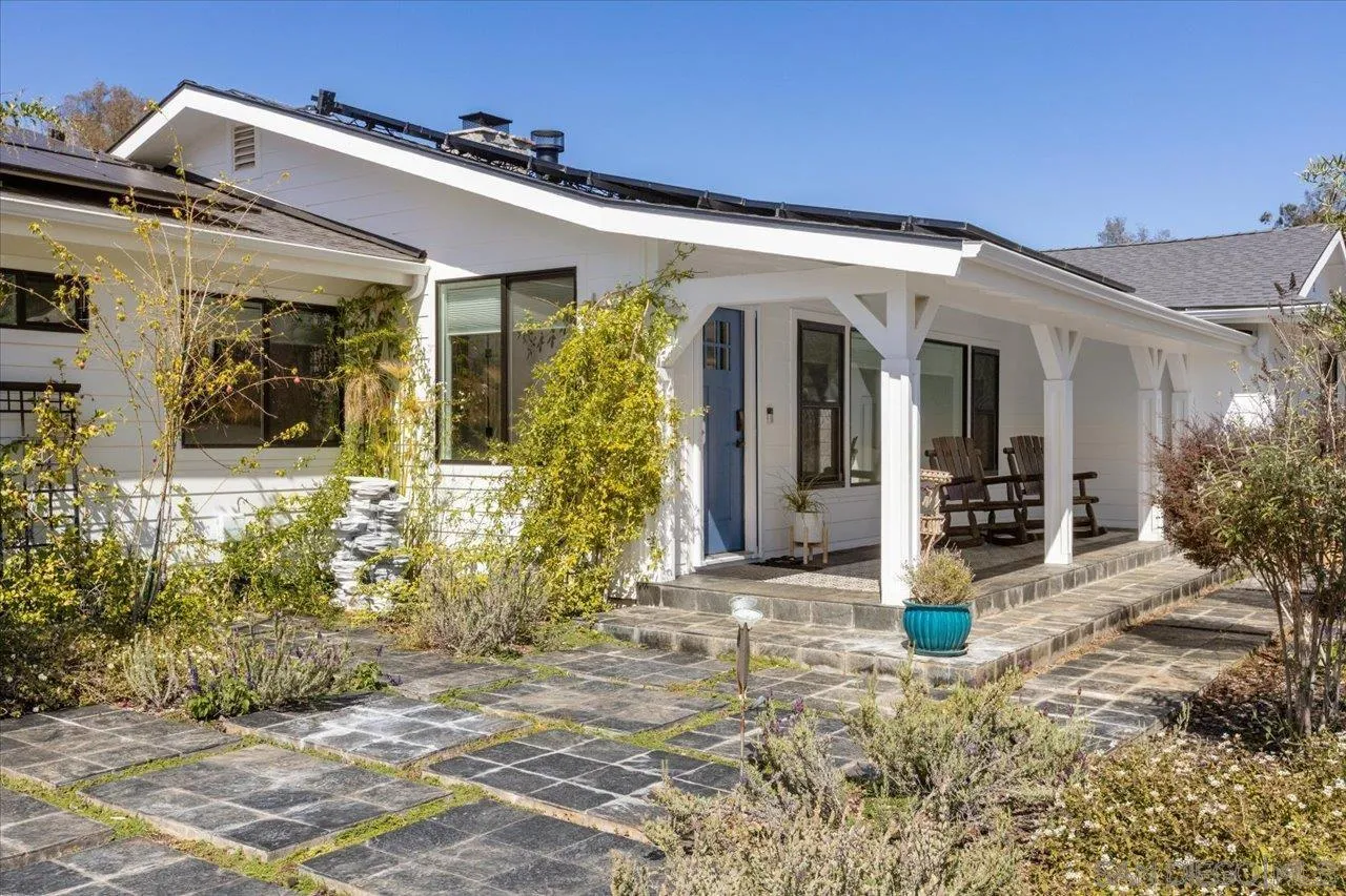 https://cdn.realtyfeed.com/cdn/127/260010968/cb7fa1d6e19938d3b1d3a8b3b191909d.webp
