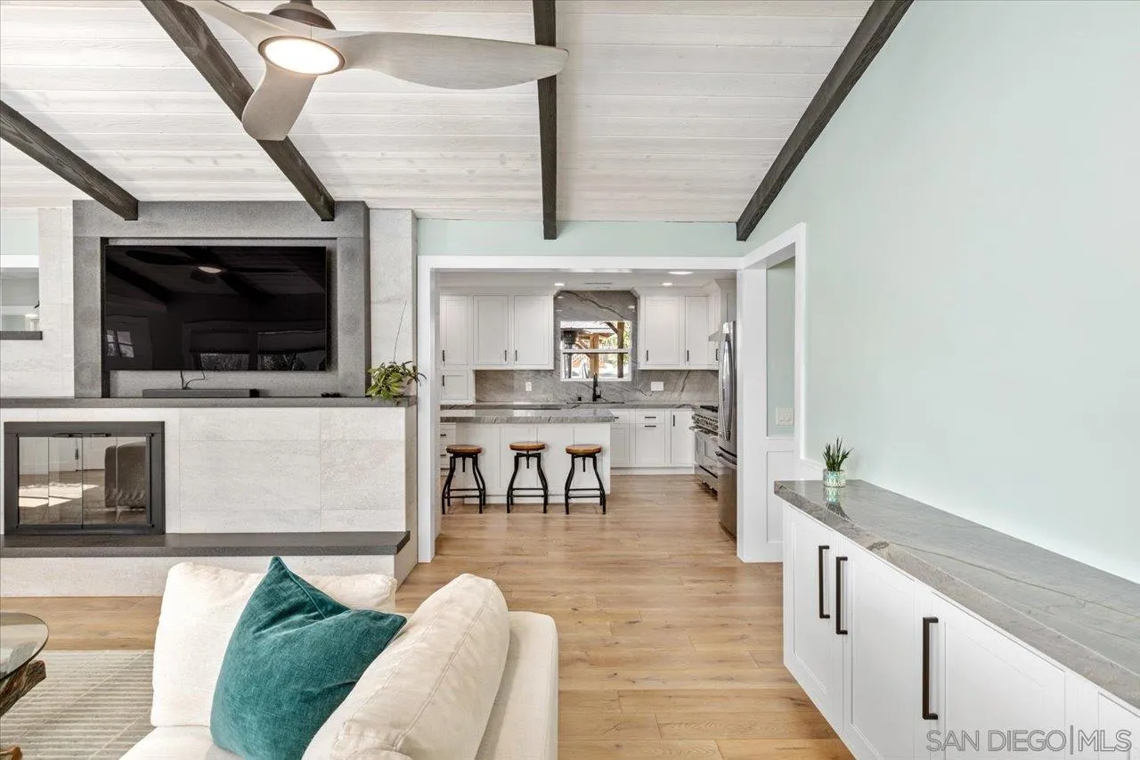 https://cdn.realtyfeed.com/cdn/127/260010968/d1ab3c37dcdf9369665a296c4fd58cb6.webp