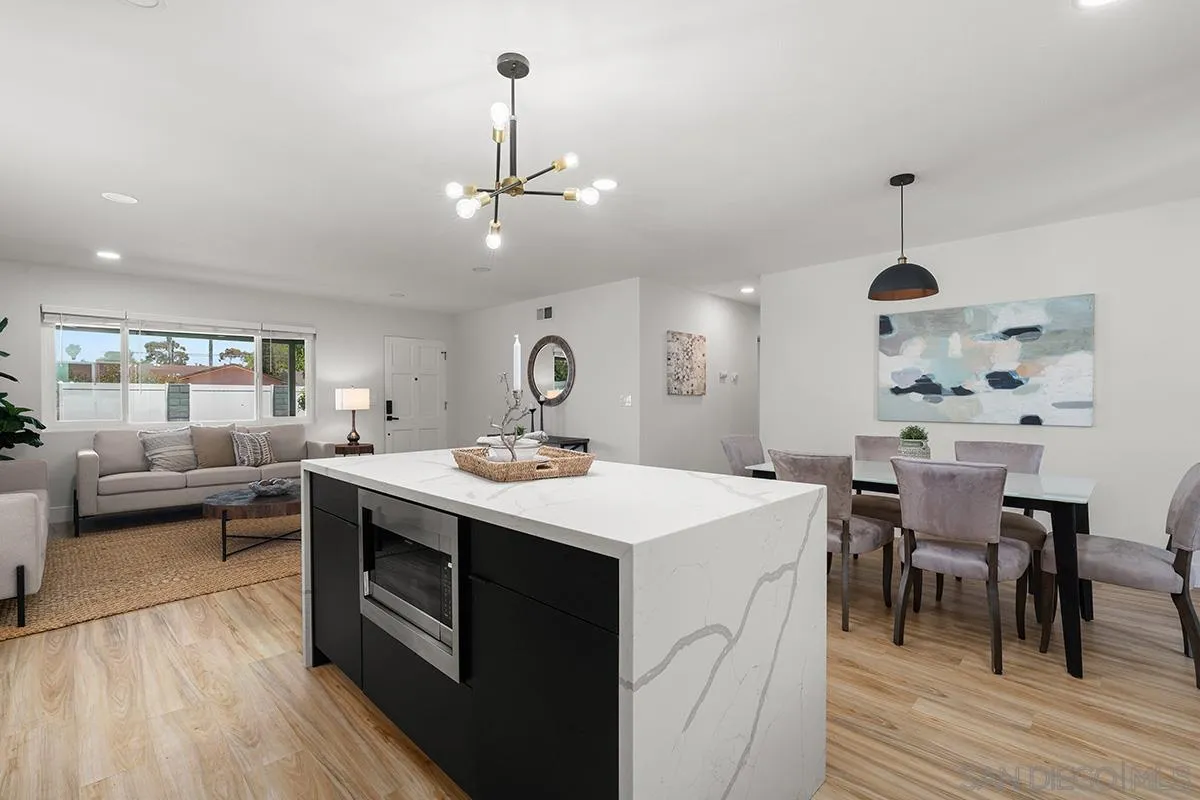 https://cdn.realtyfeed.com/cdn/127/260010970/677b4fb2380a11916c5499f1a0a32fb7.webp