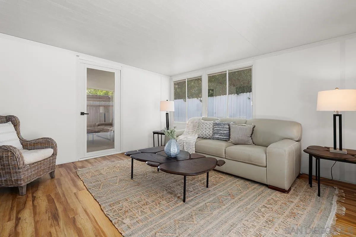 https://cdn.realtyfeed.com/cdn/127/260010970/bde652290e95e2584636a3ef6593f1fa.webp