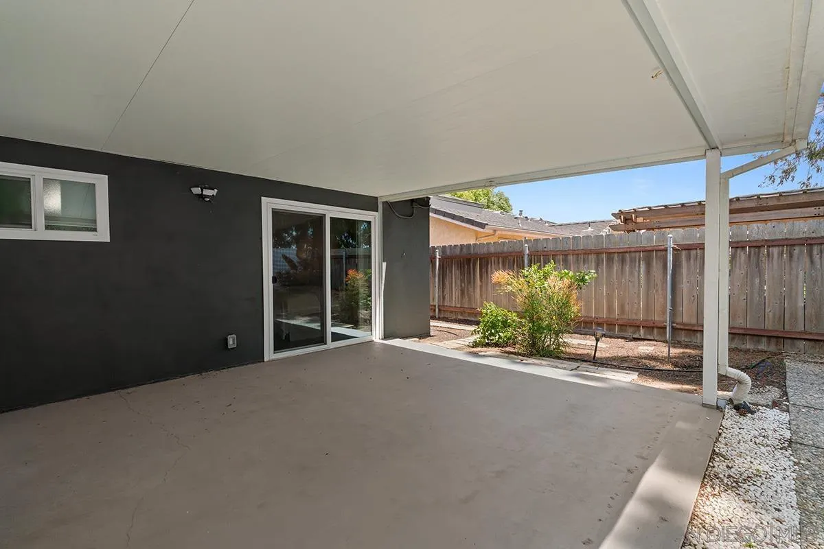 https://cdn.realtyfeed.com/cdn/127/260010970/f1923917349a7e8624b1121fd99cd5b6.webp