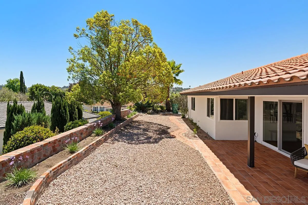 https://cdn.realtyfeed.com/cdn/127/260010971/19badc32178b0618d2b279ad87634ef8.webp
