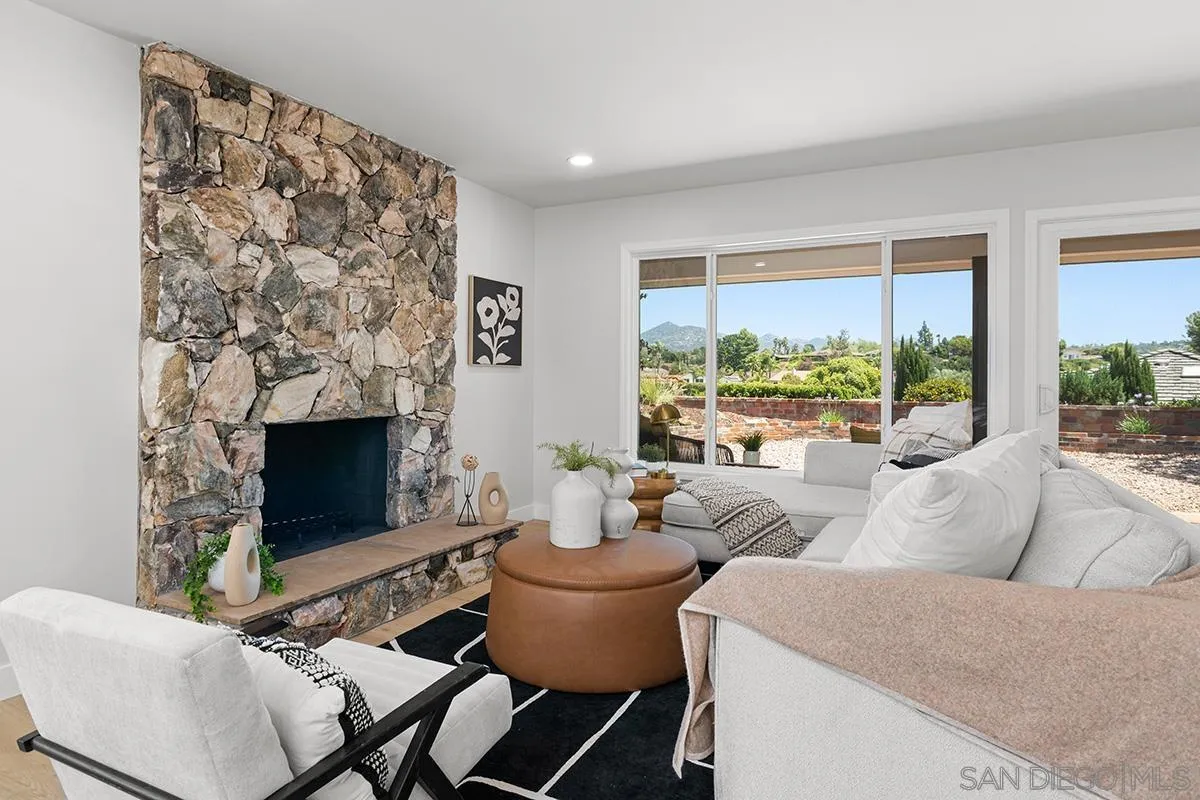 https://cdn.realtyfeed.com/cdn/127/260010971/476969a2378b4199d6bf7cee1b59019c.webp